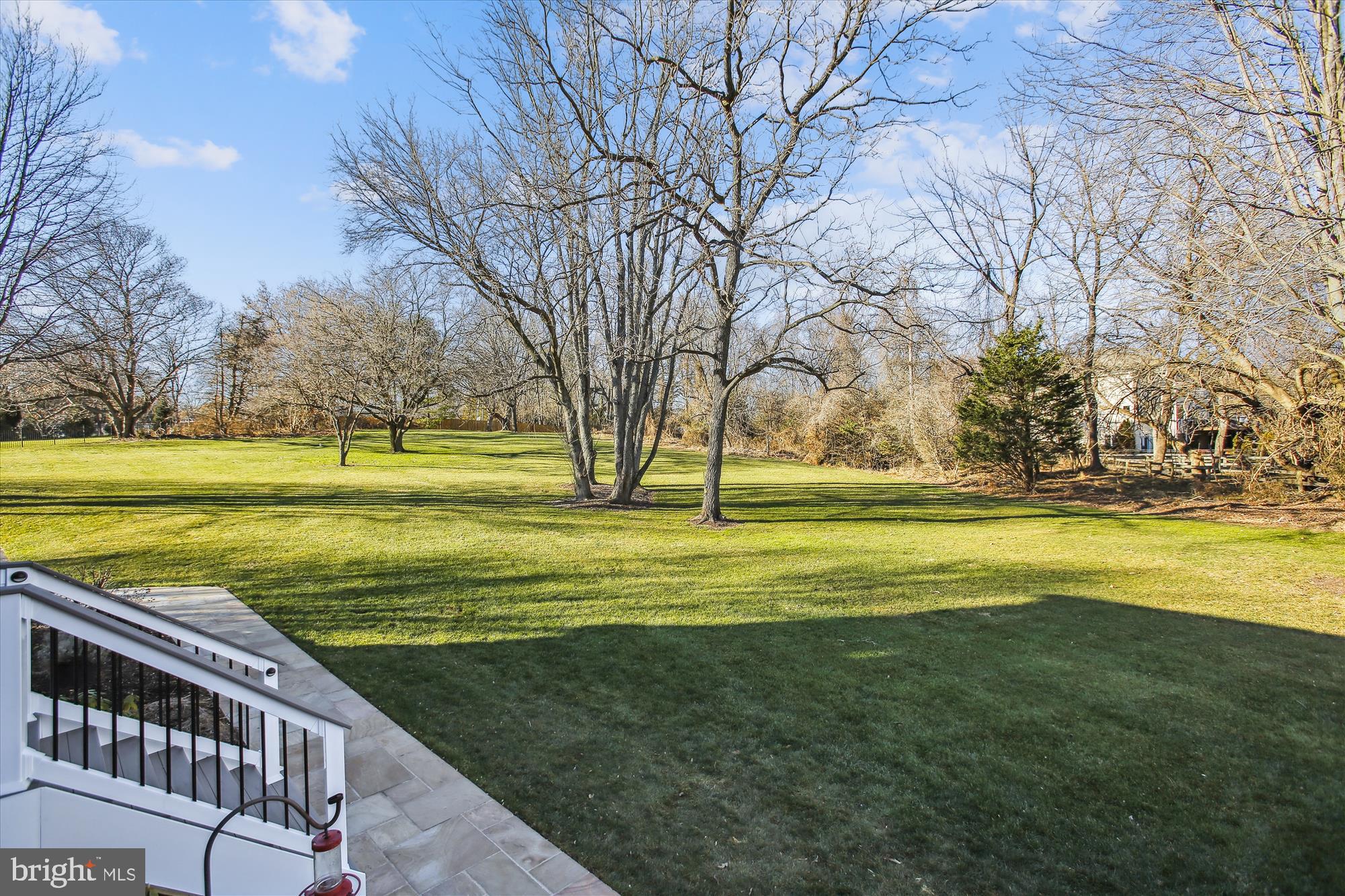 CROSSFIELDS - Residential