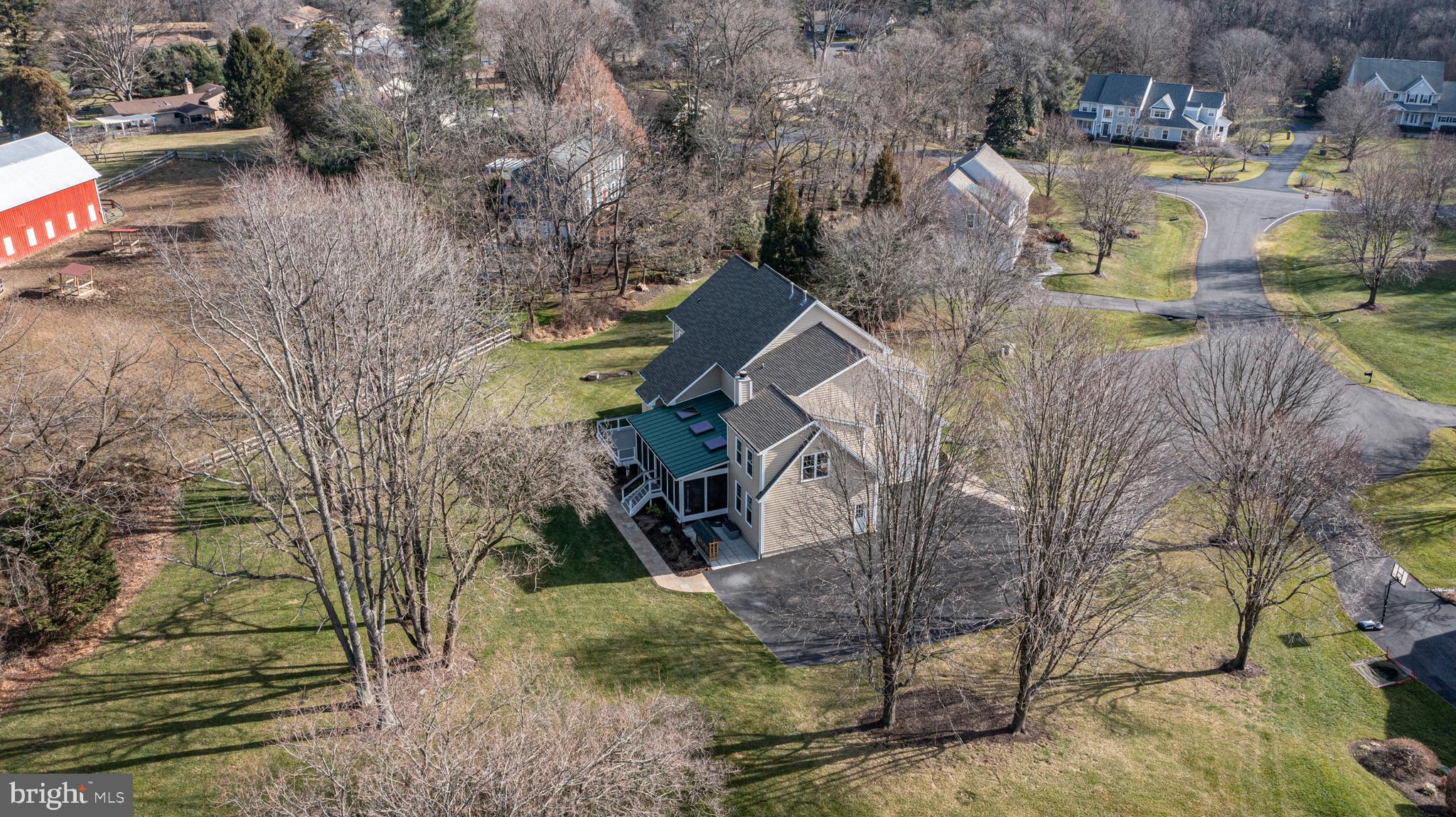 CROSSFIELDS - Residential