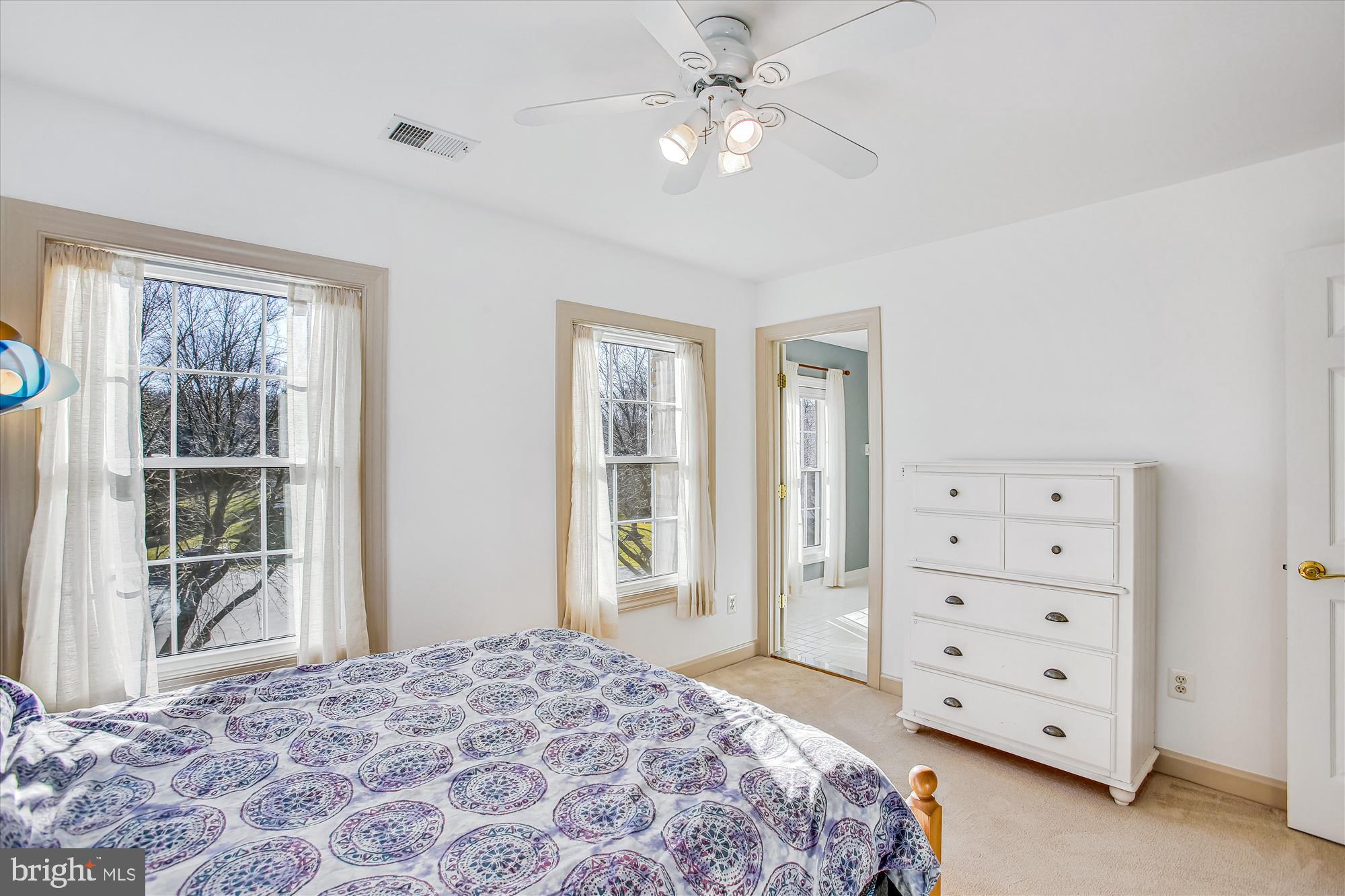 CROSSFIELDS - Residential