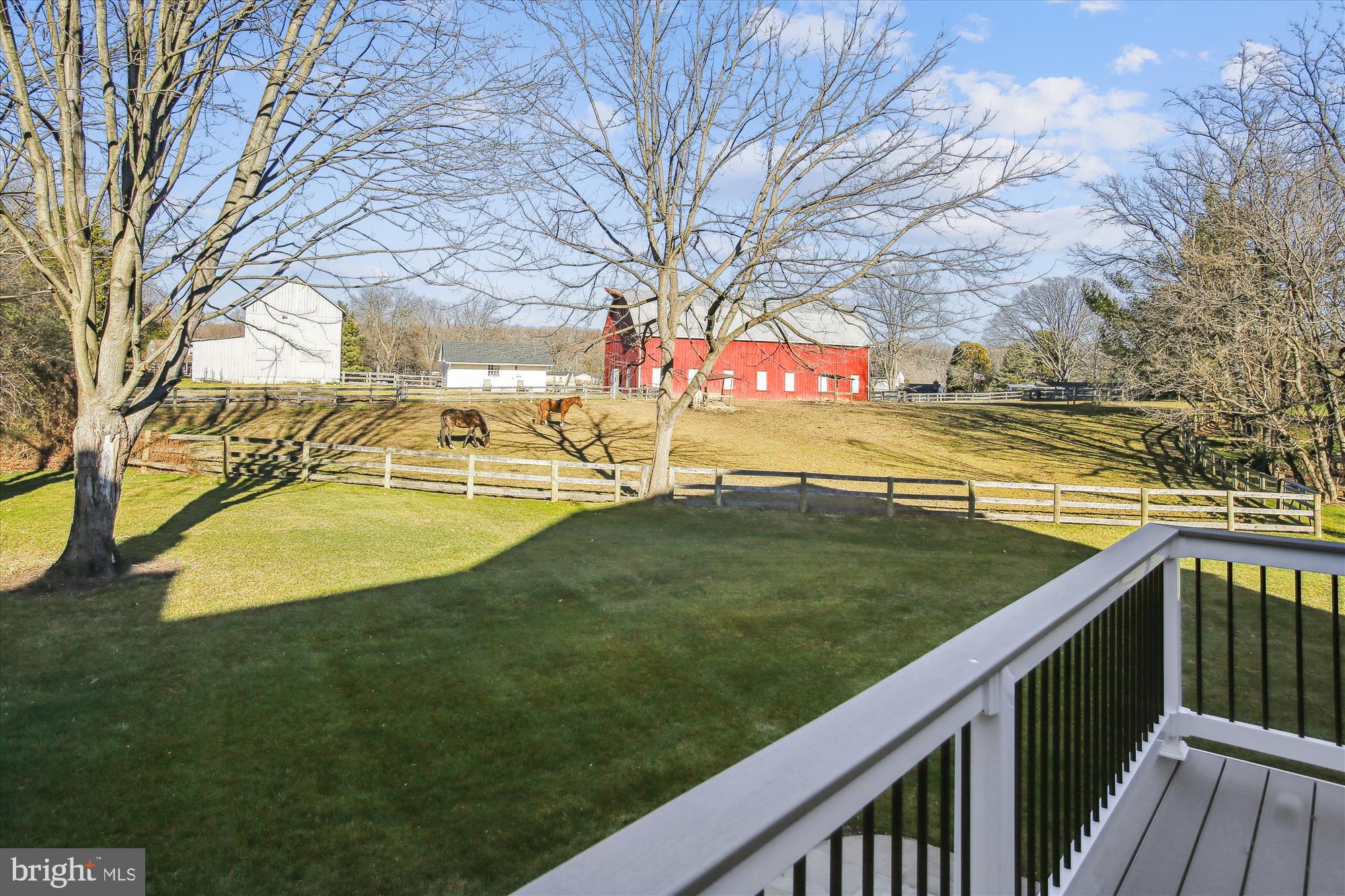 CROSSFIELDS - Residential