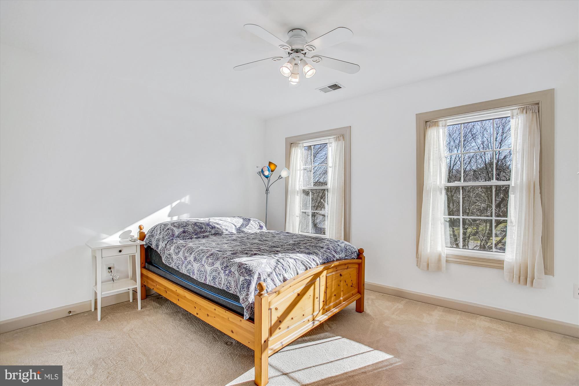 CROSSFIELDS - Residential