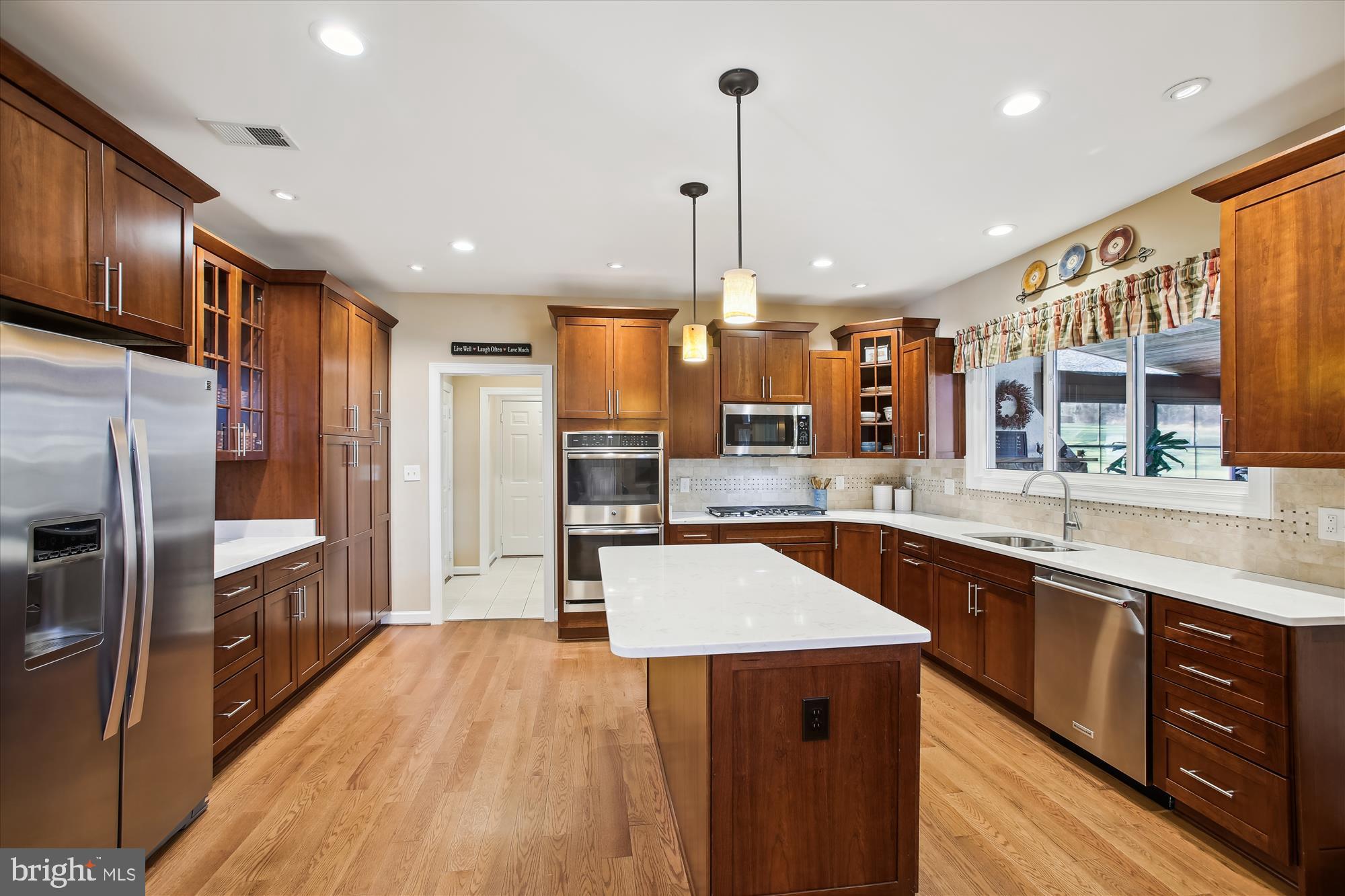 CROSSFIELDS - Residential