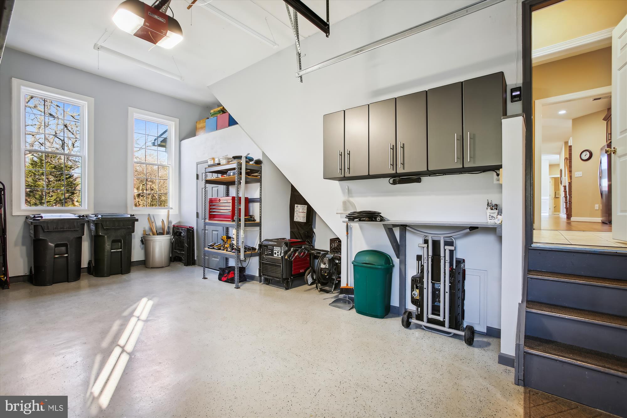 CROSSFIELDS - Residential