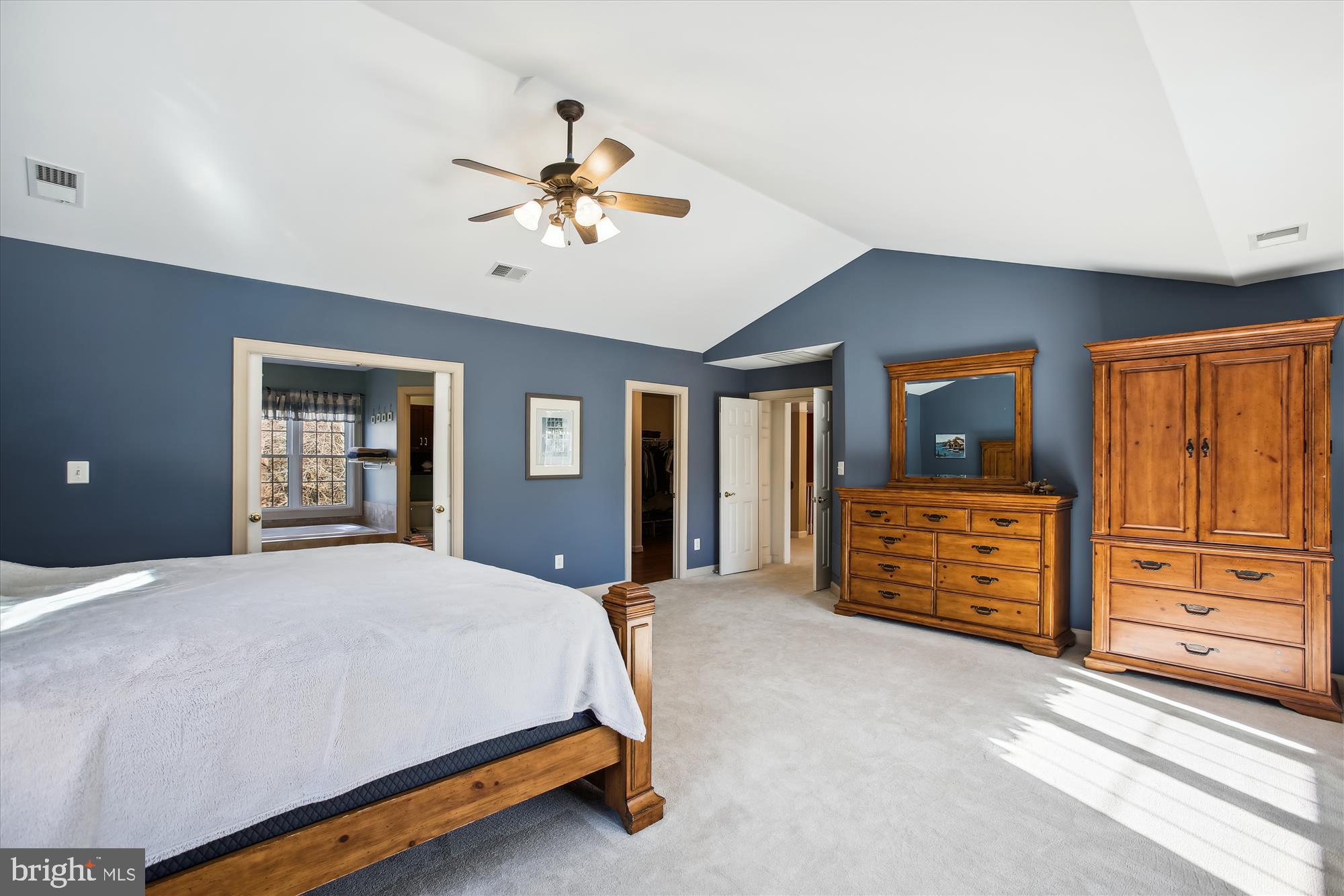 CROSSFIELDS - Residential