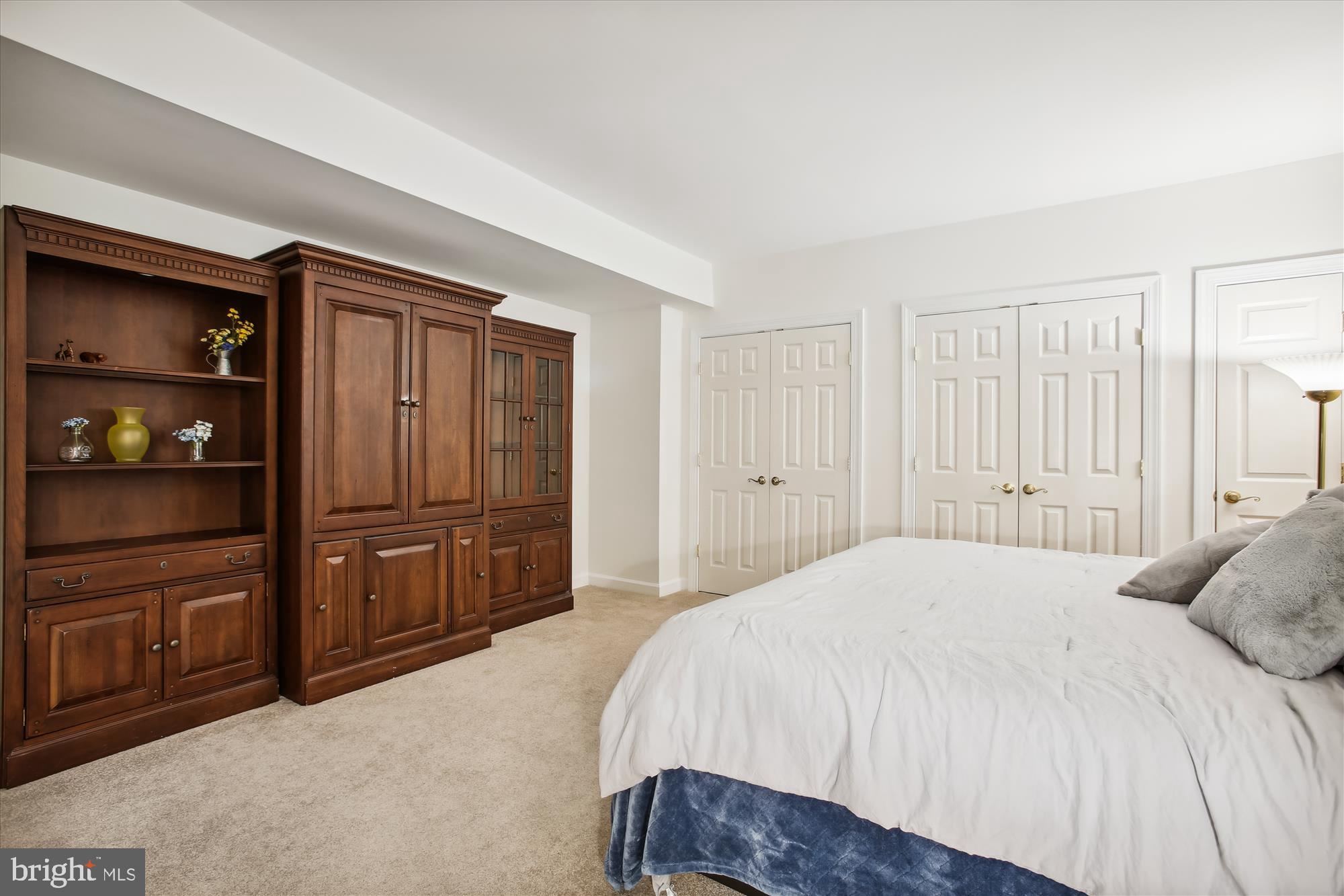 CROSSFIELDS - Residential