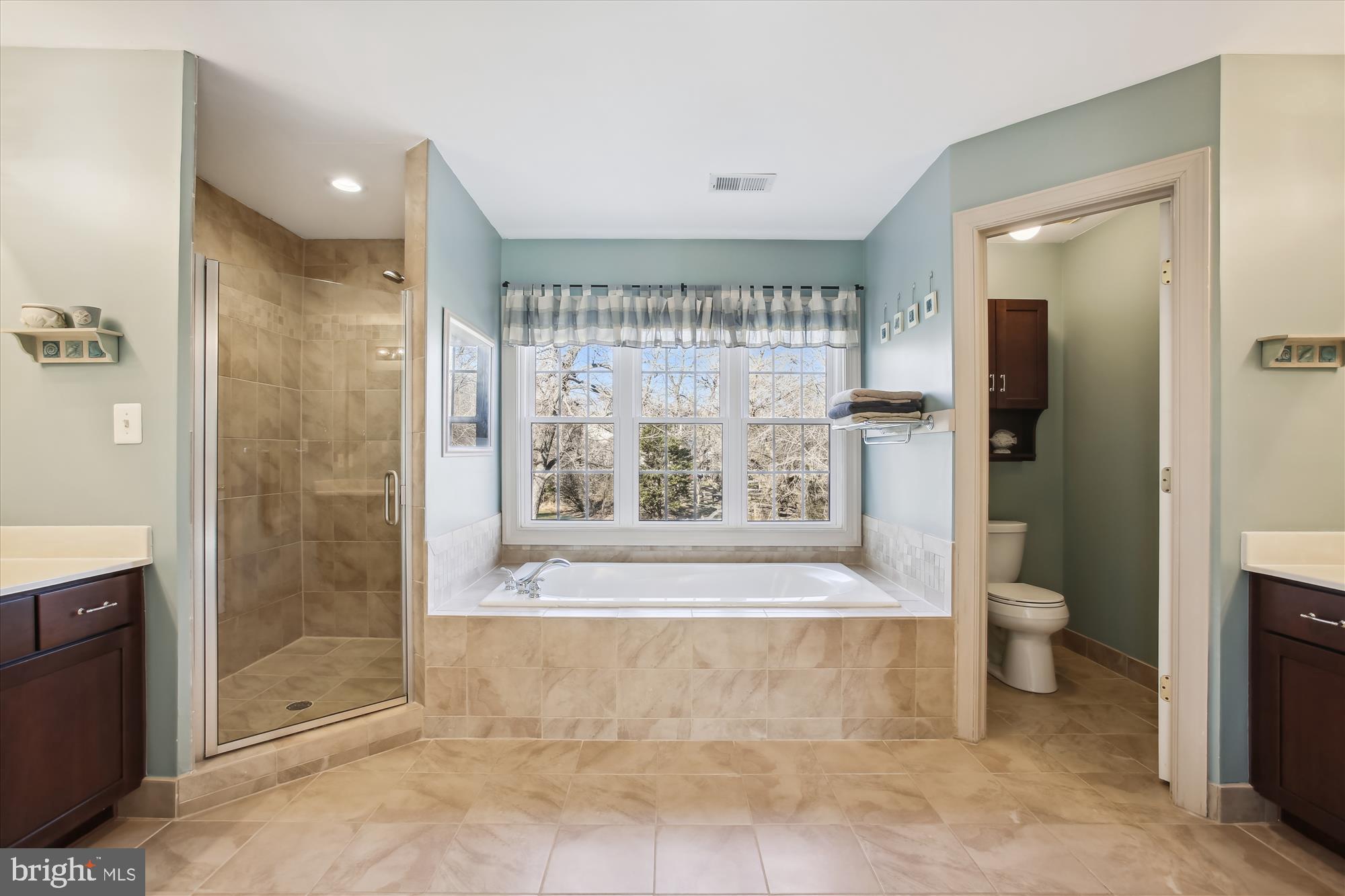 CROSSFIELDS - Residential