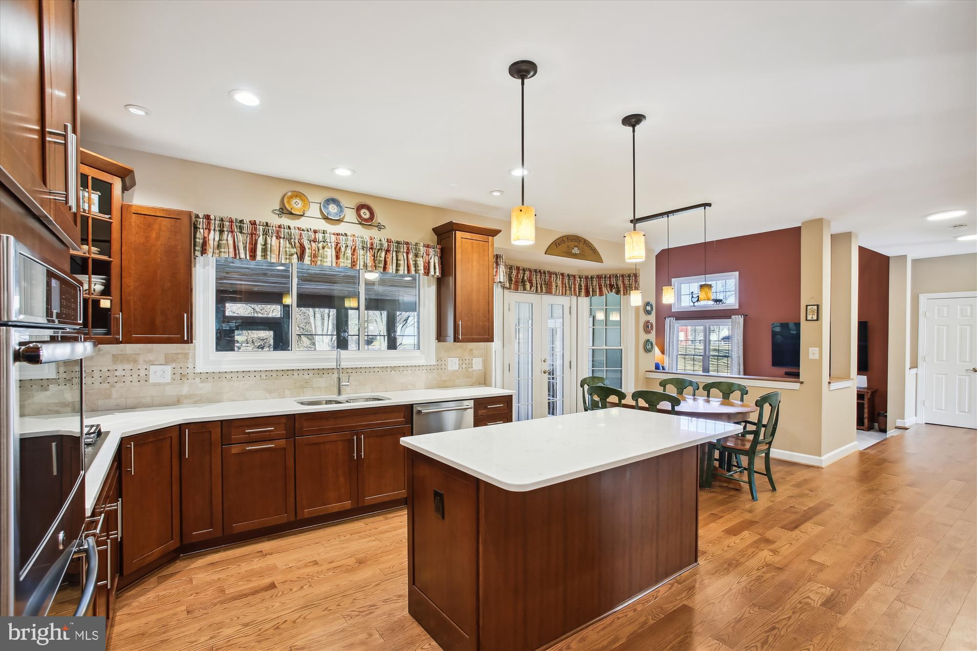 CROSSFIELDS - Residential