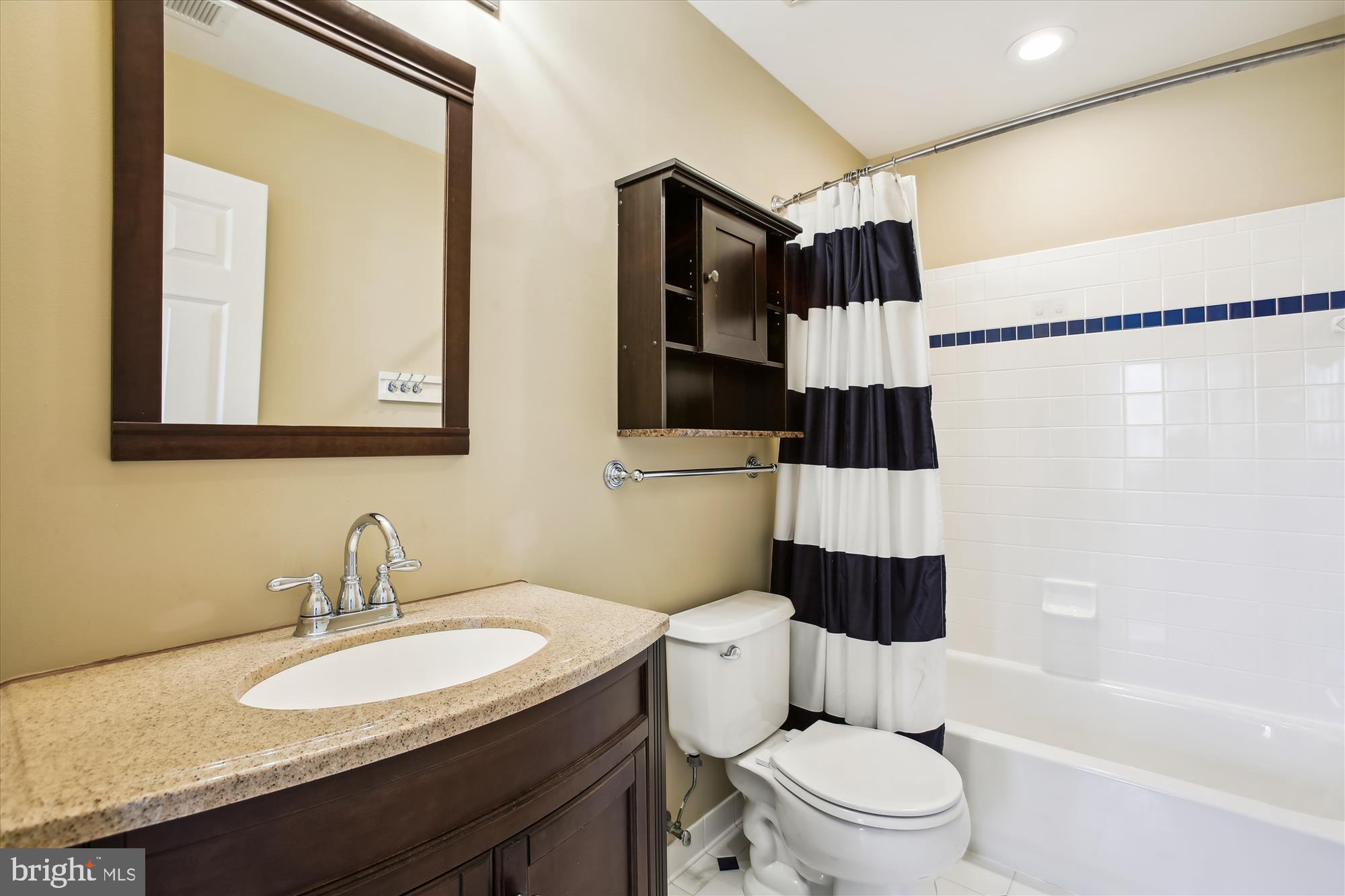 CROSSFIELDS - Residential