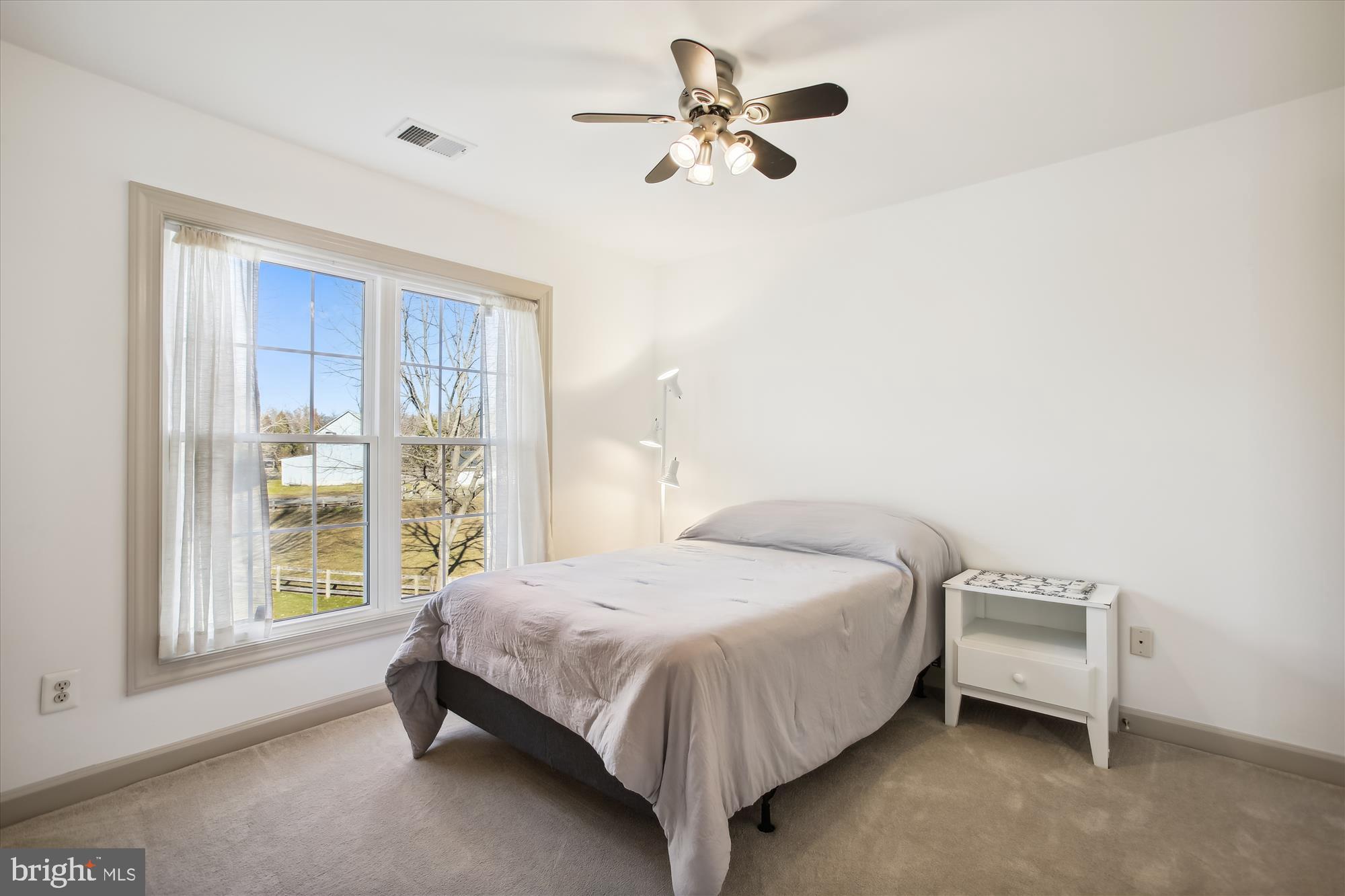 CROSSFIELDS - Residential