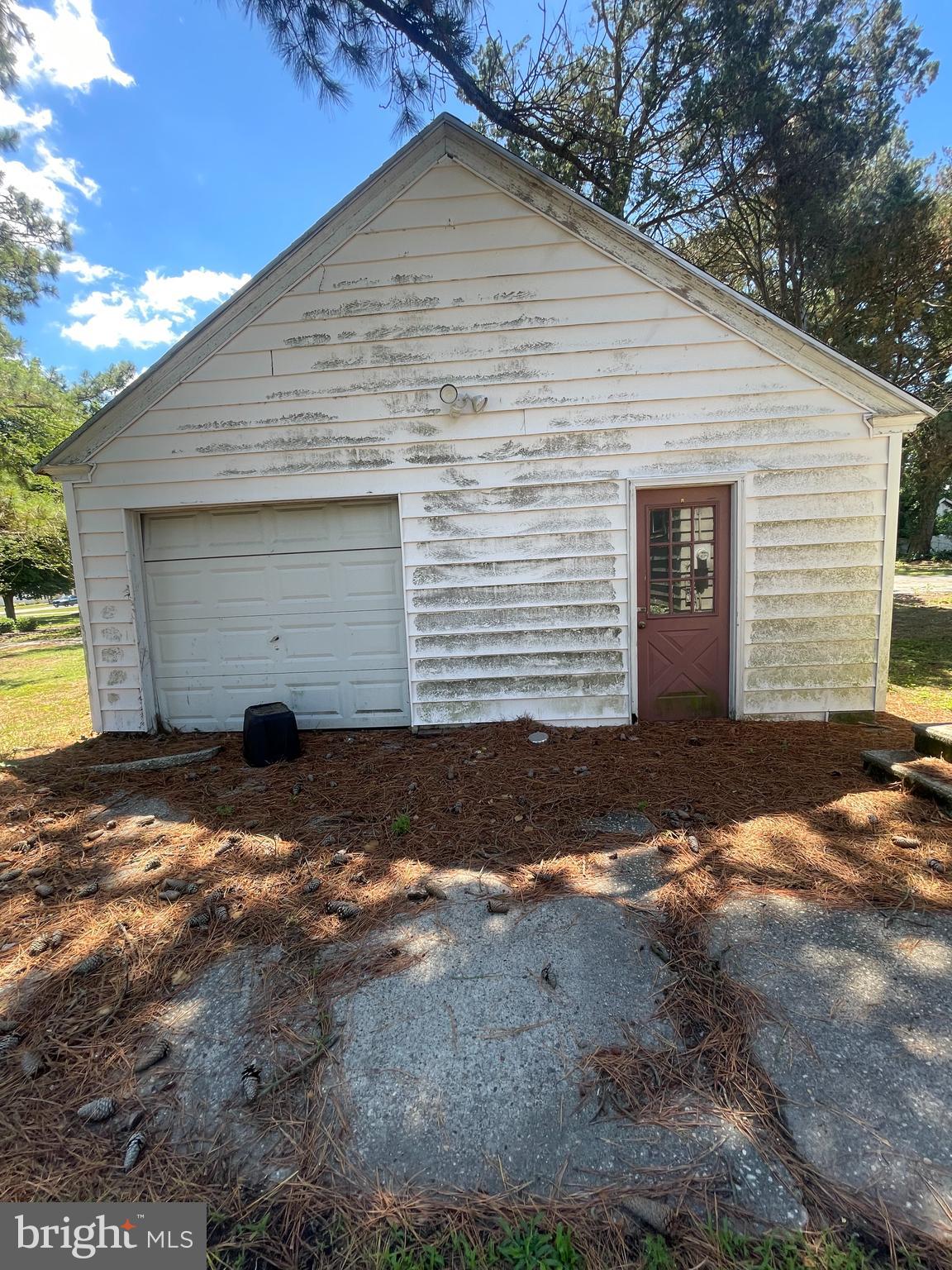 203 8TH STREET