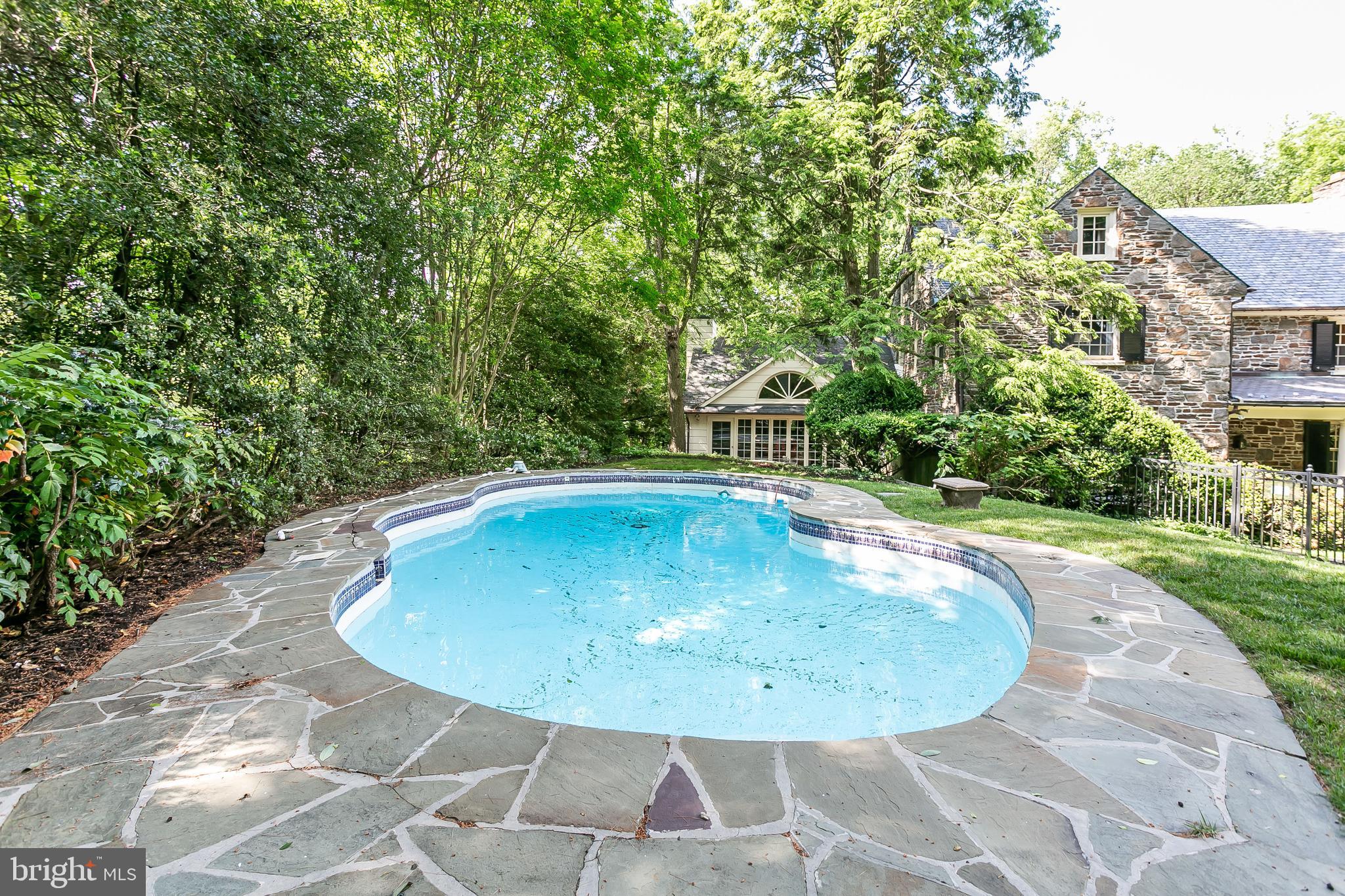 RUXTON - Residential