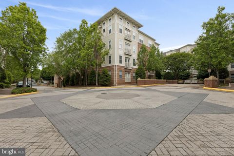 Photo of 9480 Virginia Center Boulevard #211, VIENNA, VA 22181 (MLS # VAFX2305852)