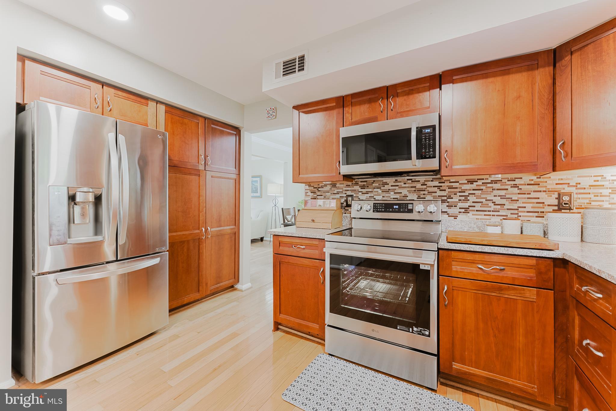 BURKE CENTRE - Residential