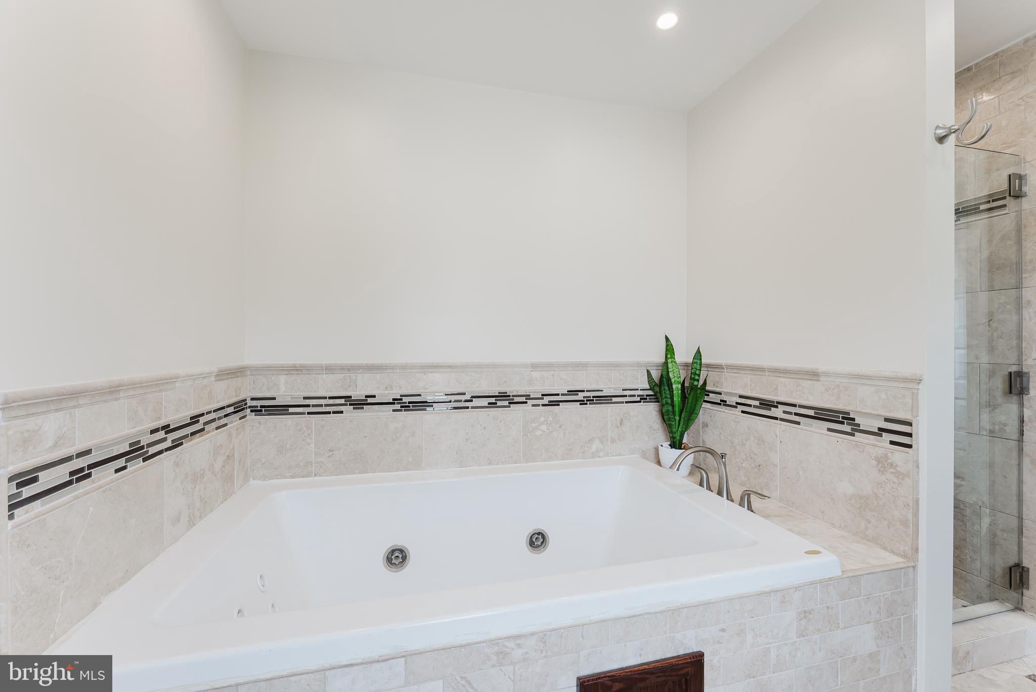 BURKE CENTRE - Residential