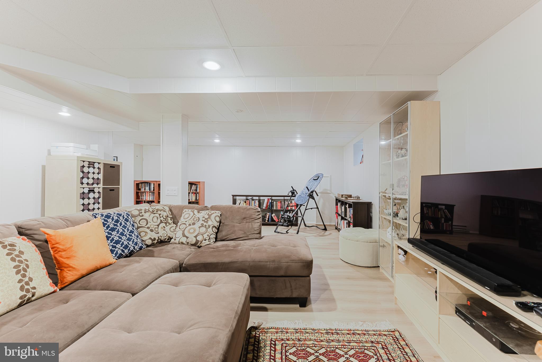 BURKE CENTRE - Residential