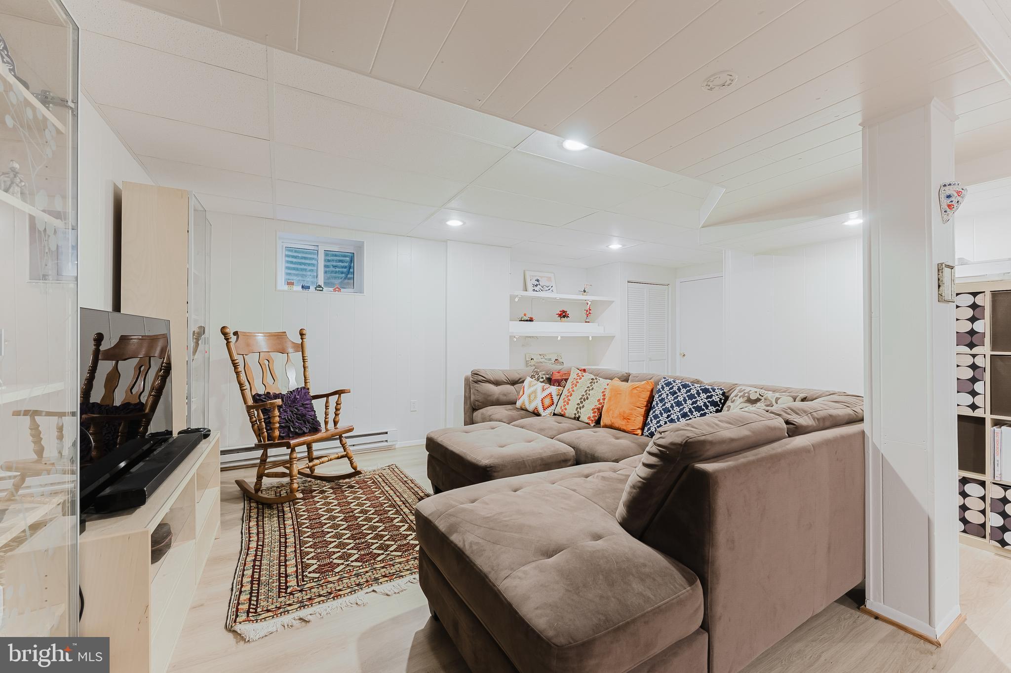 BURKE CENTRE - Residential