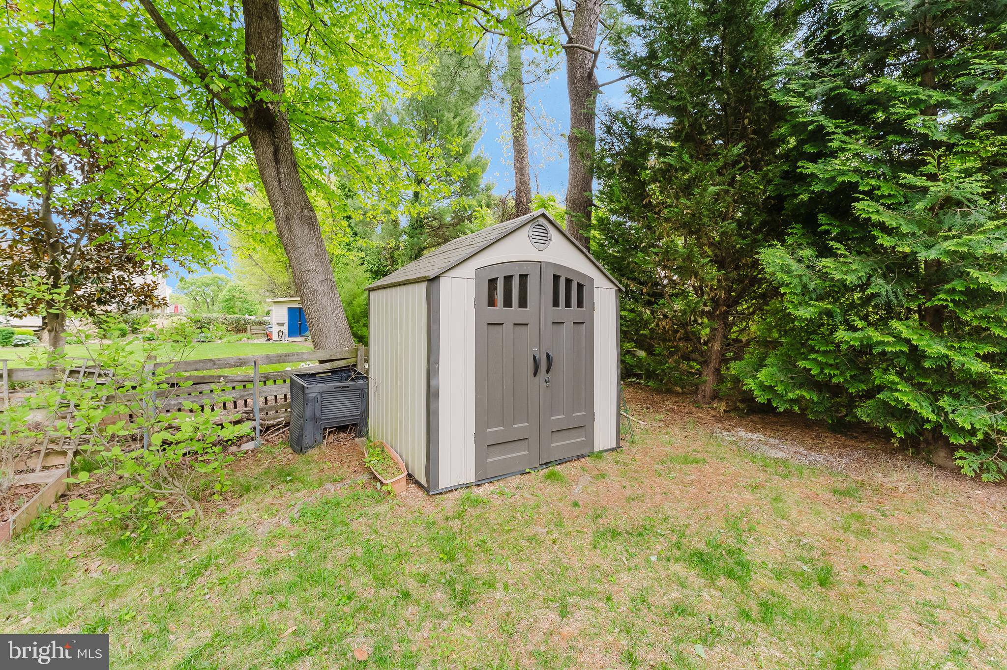 BURKE CENTRE - Residential