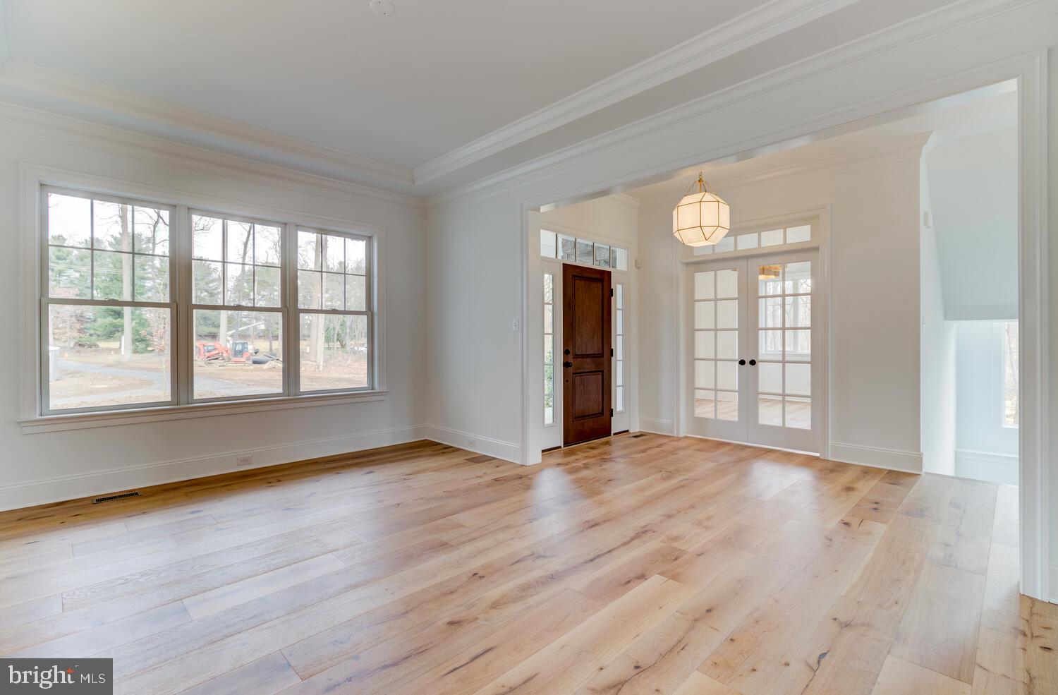 RADNOR HUNT - Residential