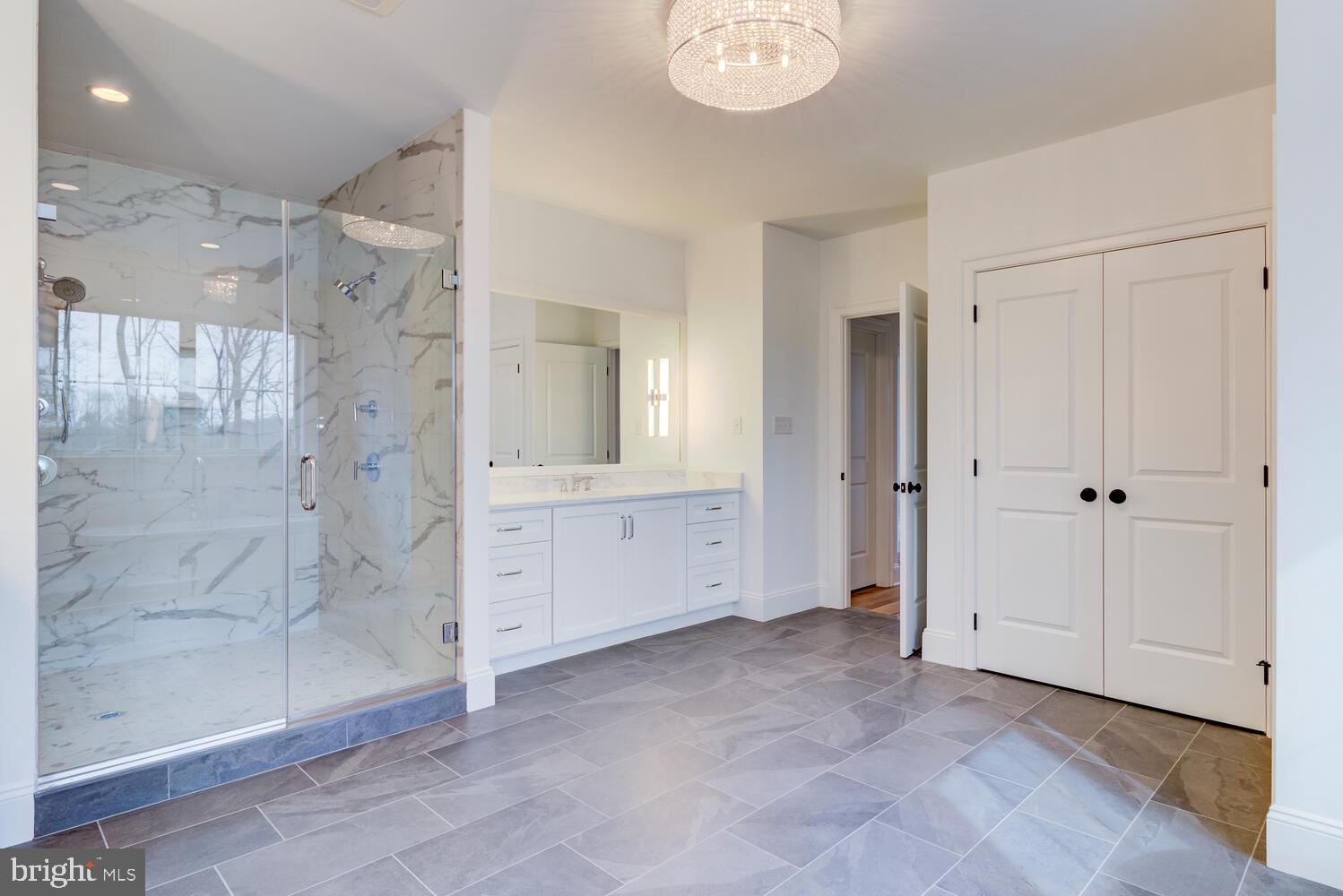 RADNOR HUNT - Residential