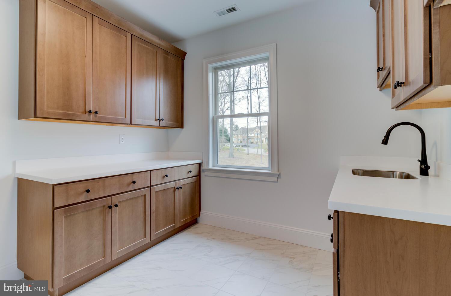 RADNOR HUNT - Residential