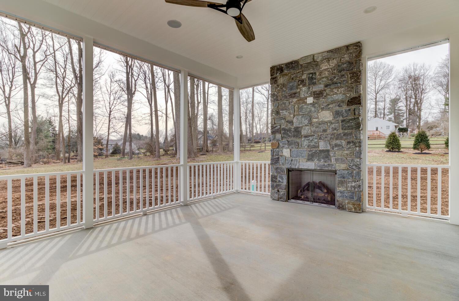 RADNOR HUNT - Residential