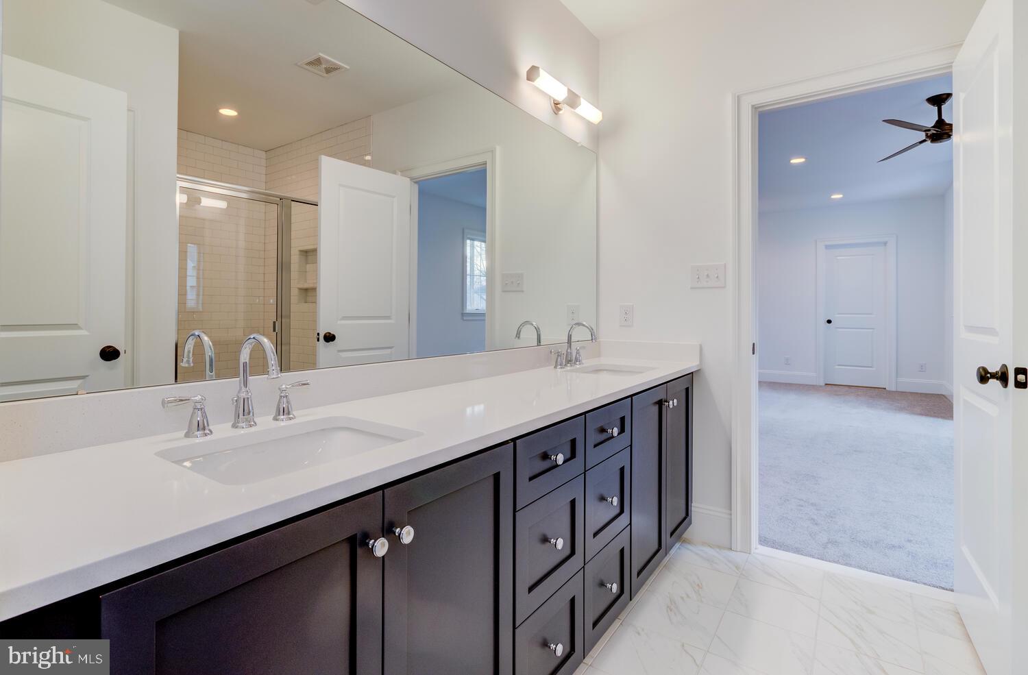 RADNOR HUNT - Residential