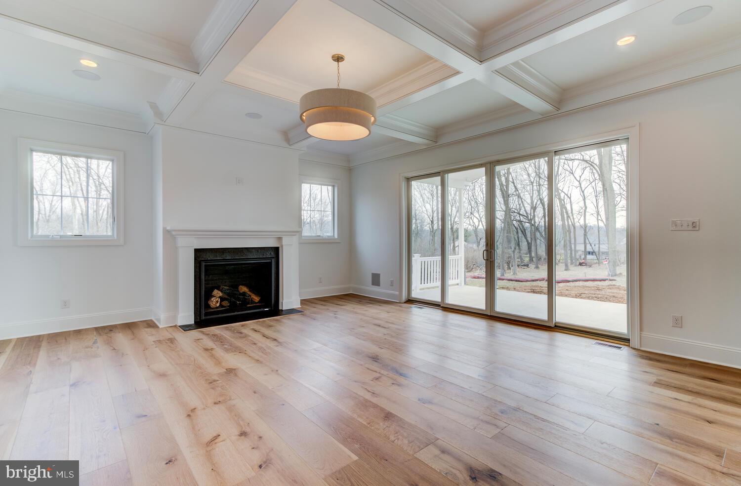 RADNOR HUNT - Residential
