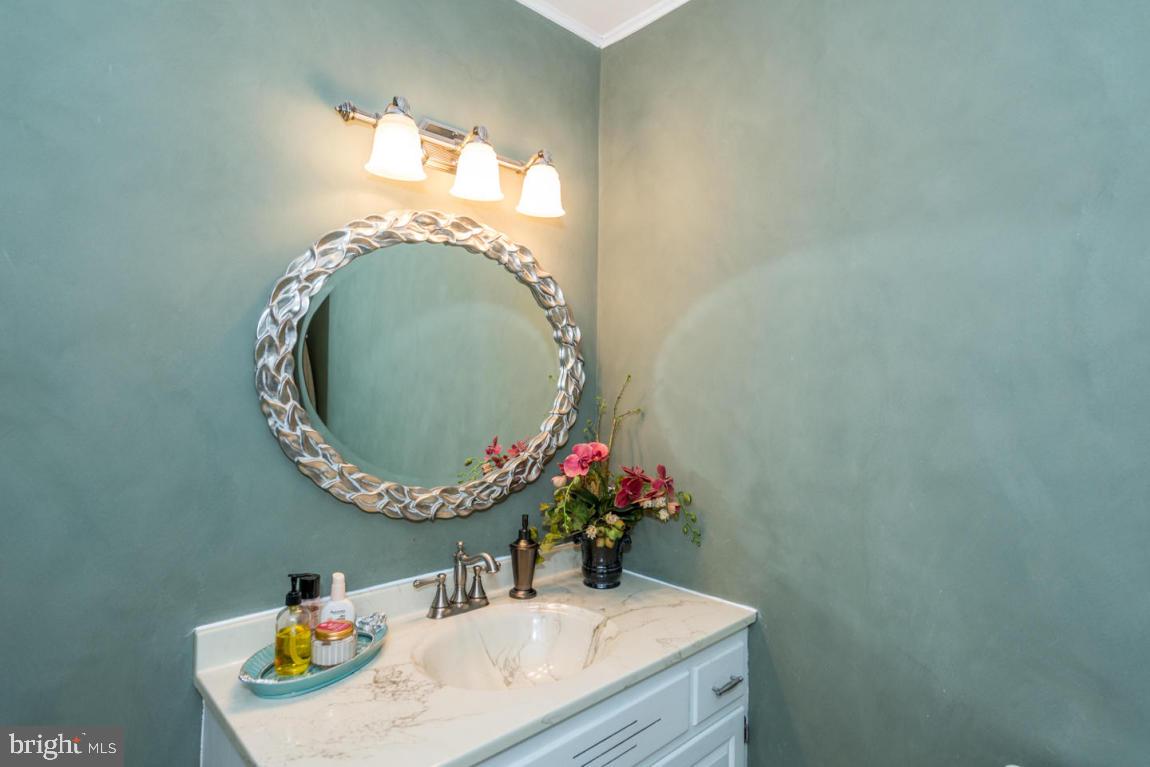 LINCOLN HEIGHTS - Residential