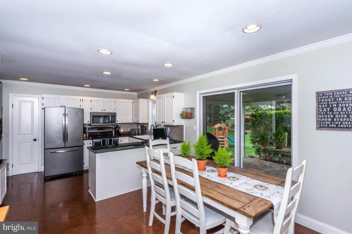 LINCOLN HEIGHTS - Residential