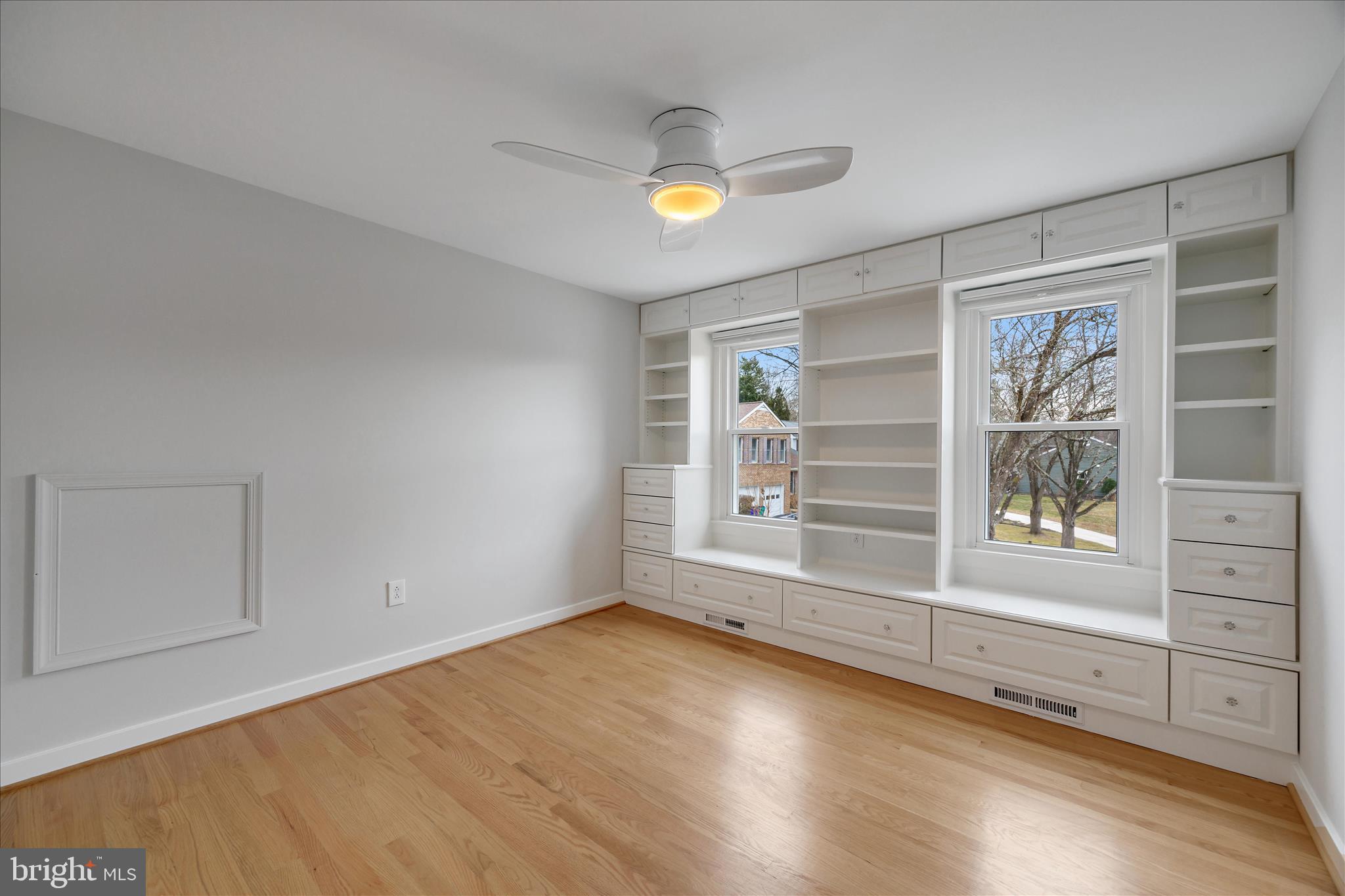 HICKORY RIDGE - Residential