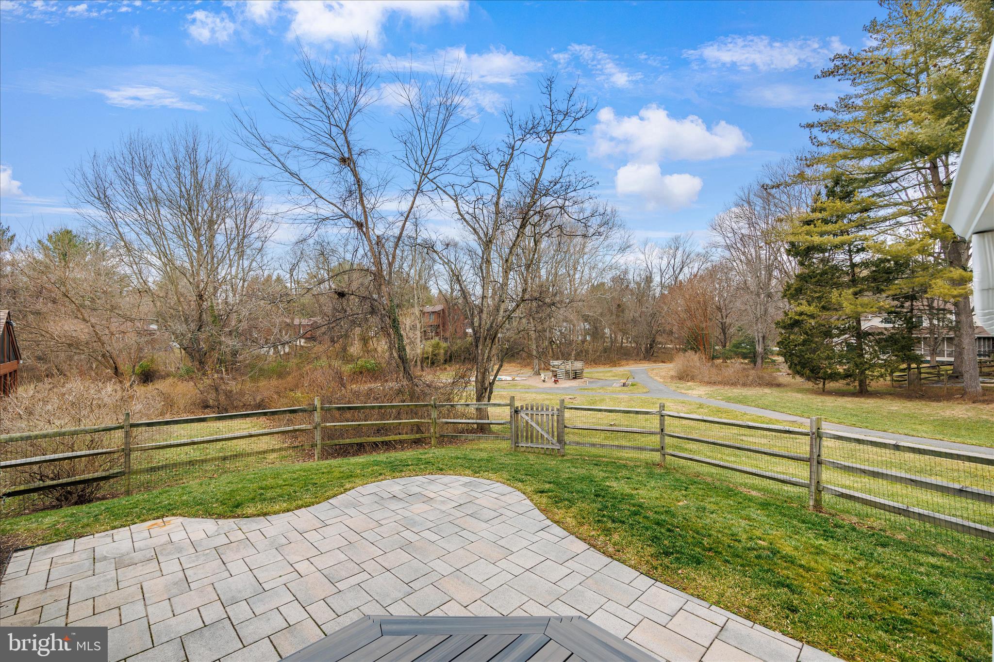 HICKORY RIDGE - Residential