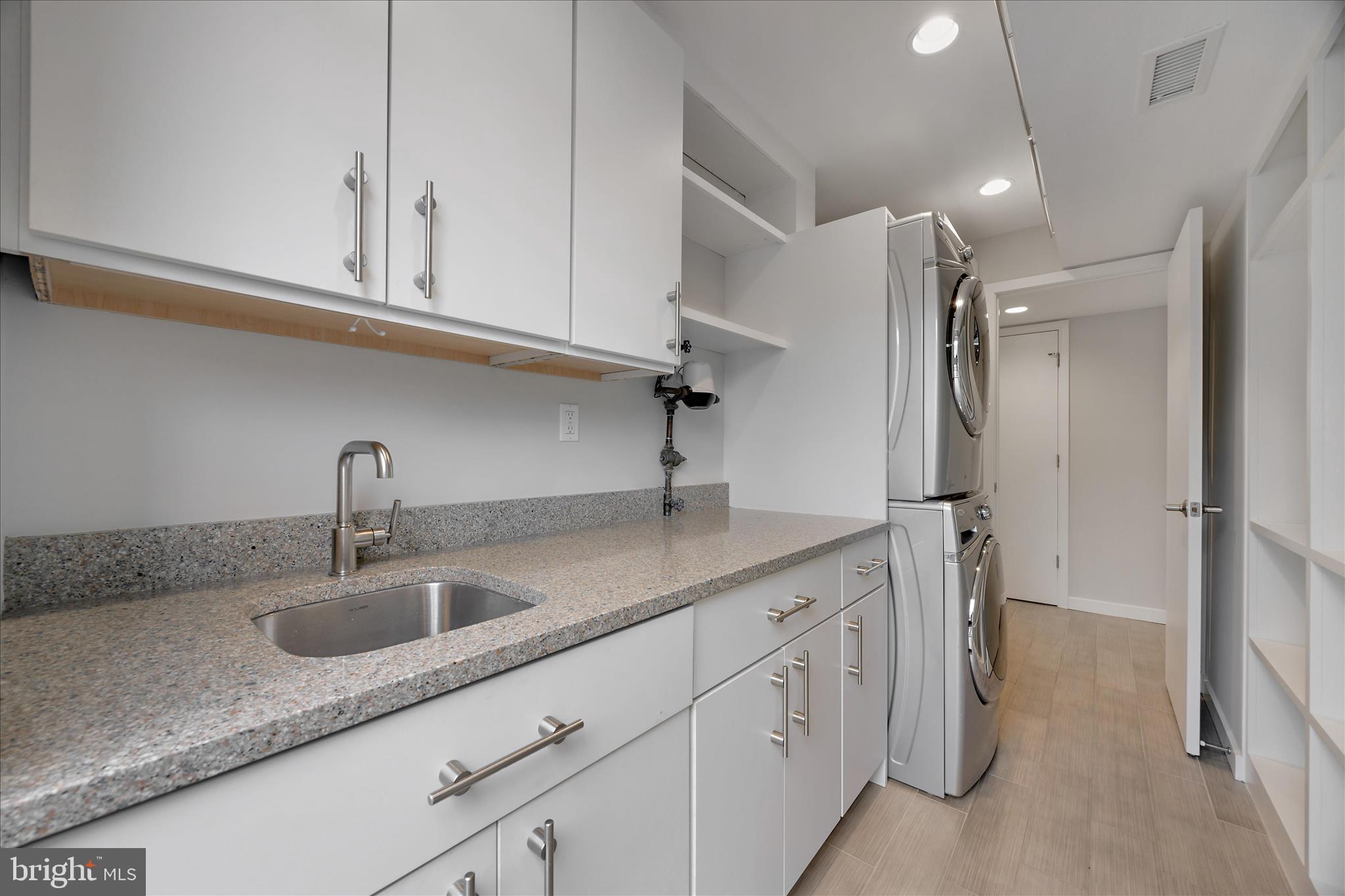 HICKORY RIDGE - Residential