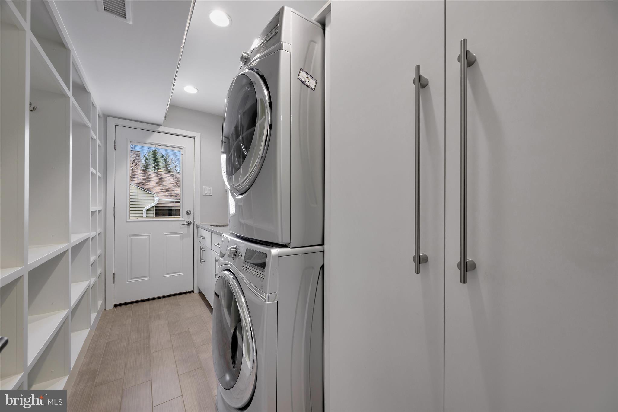 HICKORY RIDGE - Residential