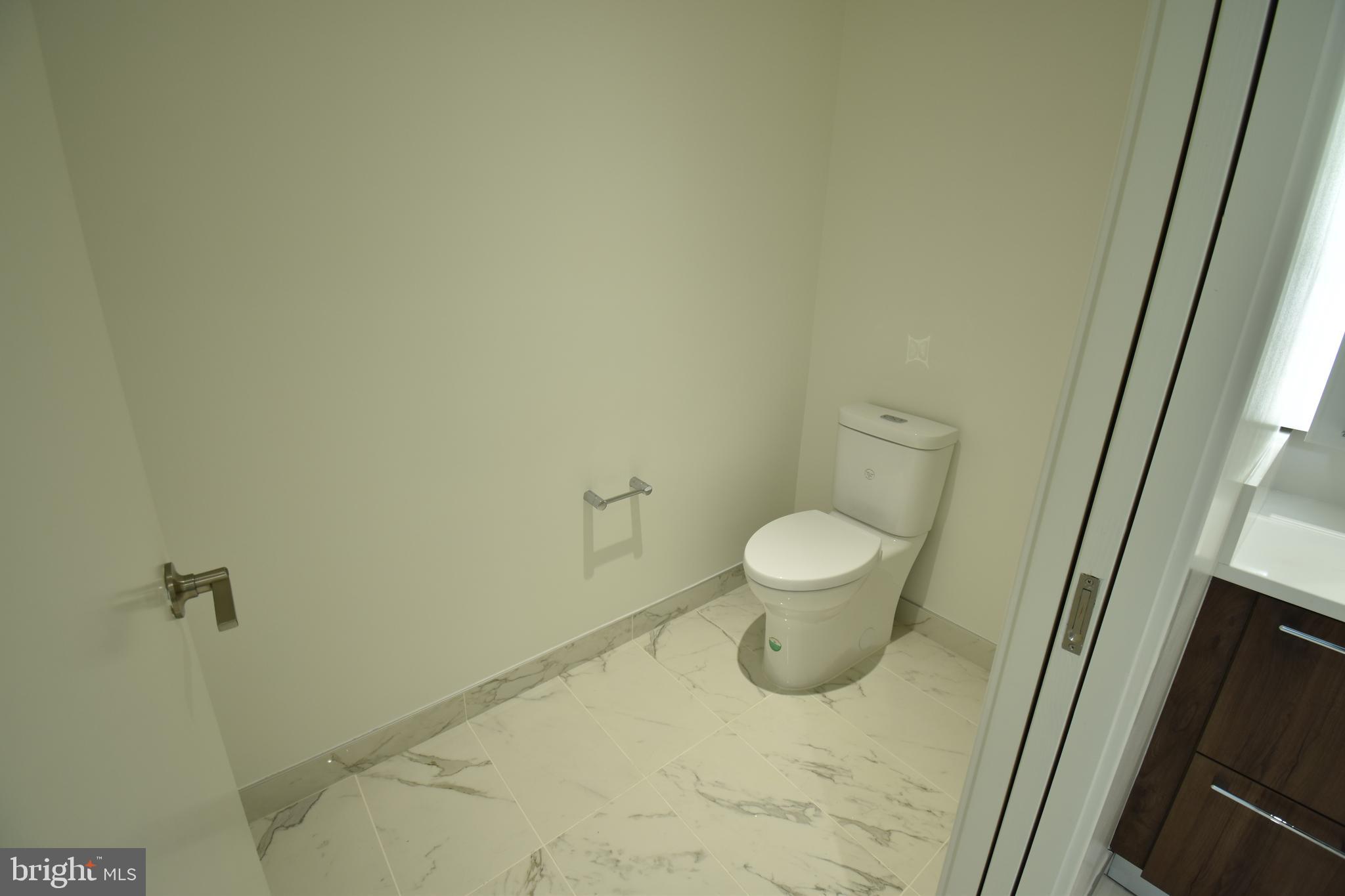 THE BORO TYSONS - Residential