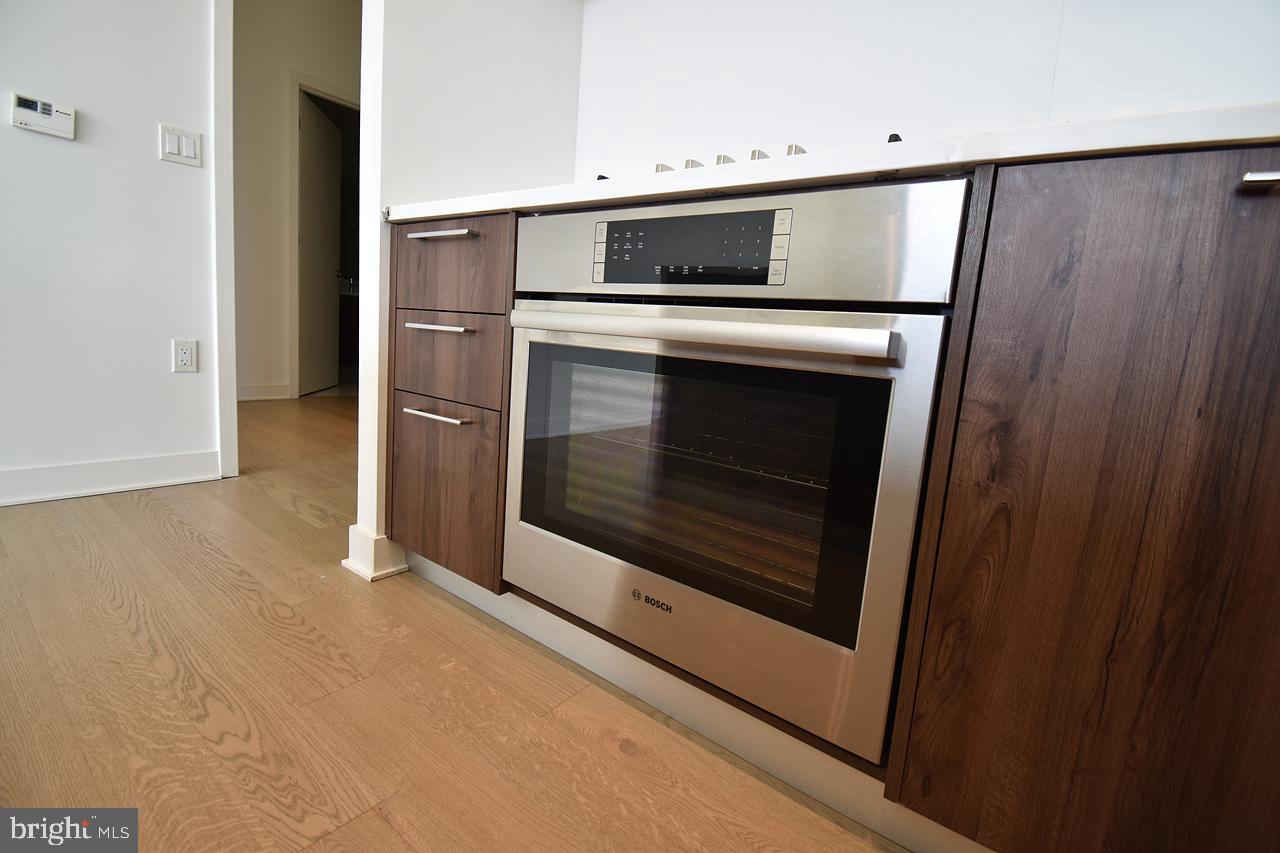 THE BORO TYSONS - Residential