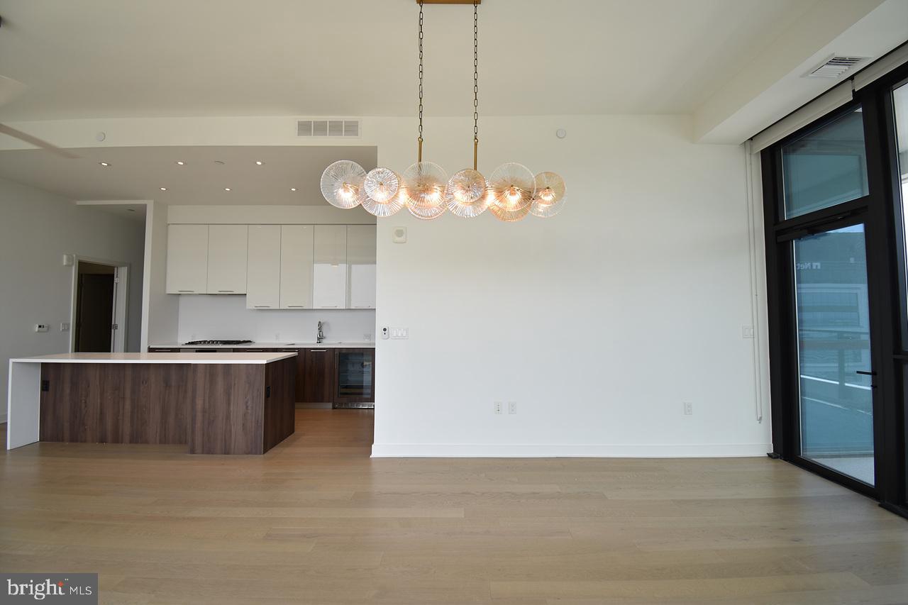 THE BORO TYSONS - Residential