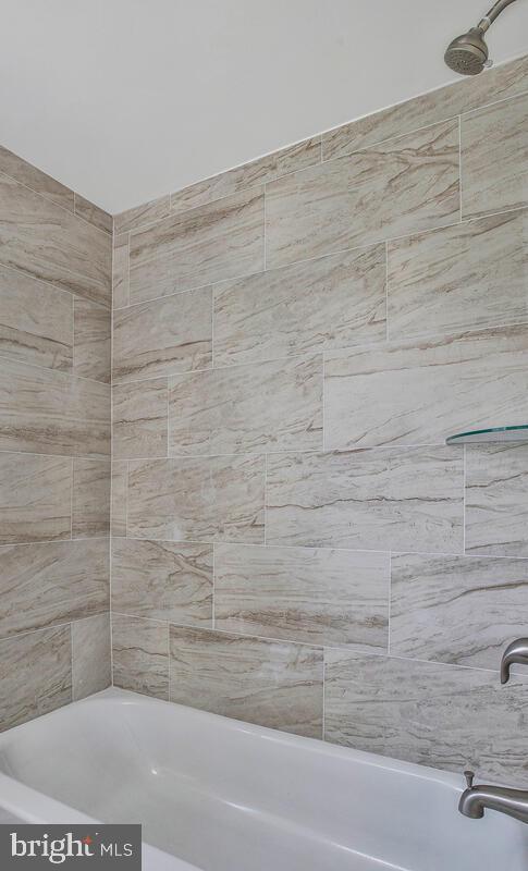 GARLAND - Residential