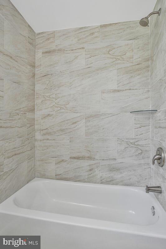 GARLAND - Residential