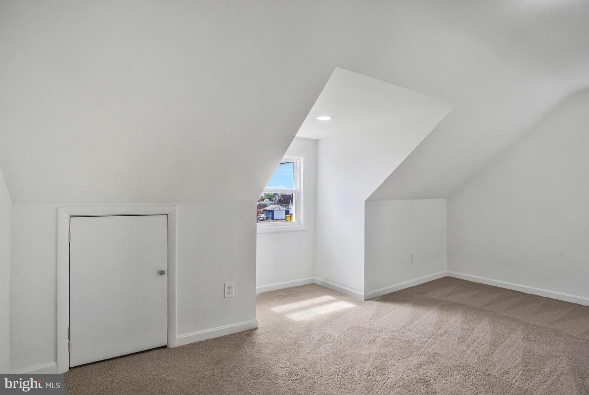 GARLAND - Residential