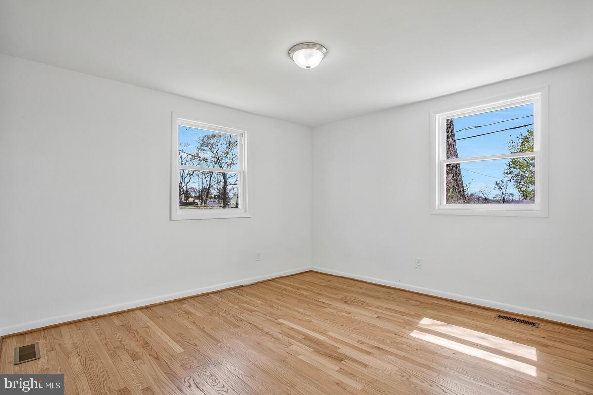 GARLAND - Residential