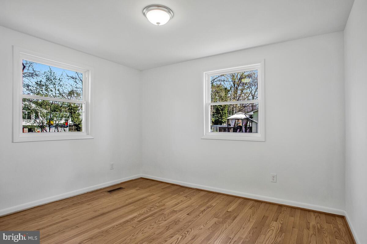 GARLAND - Residential