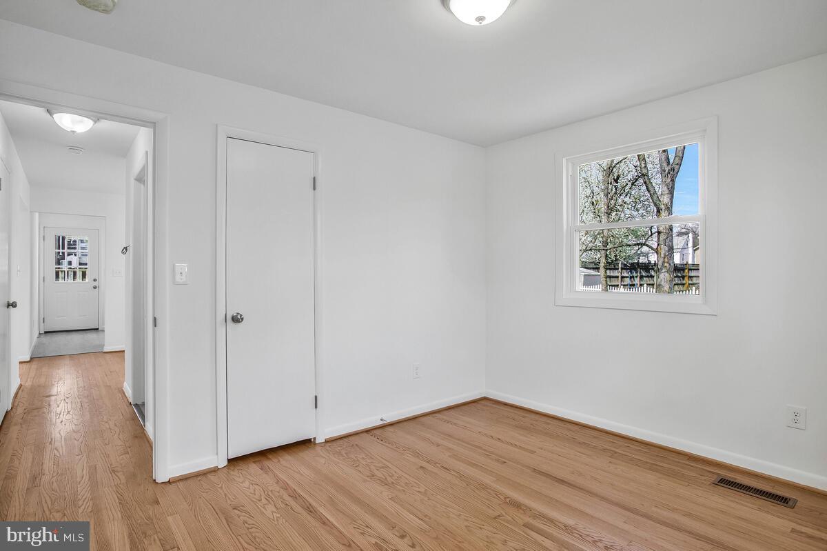 GARLAND - Residential