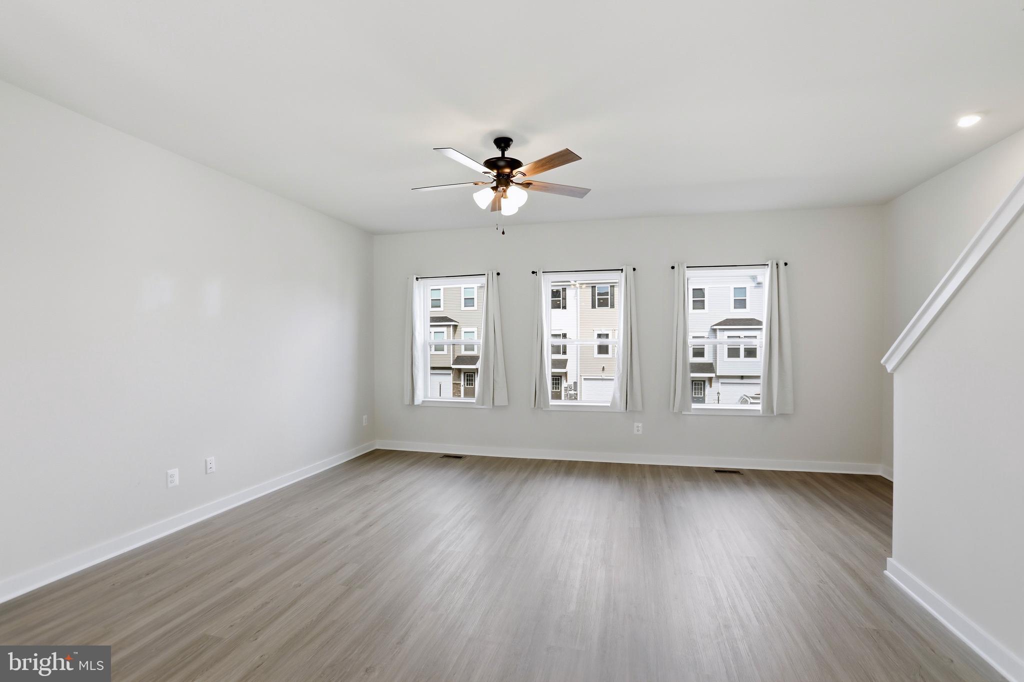 SOUTH BROOK - Residential