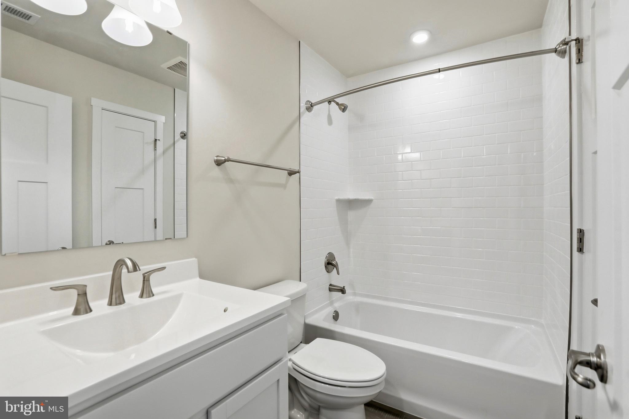 SOUTH BROOK - Residential