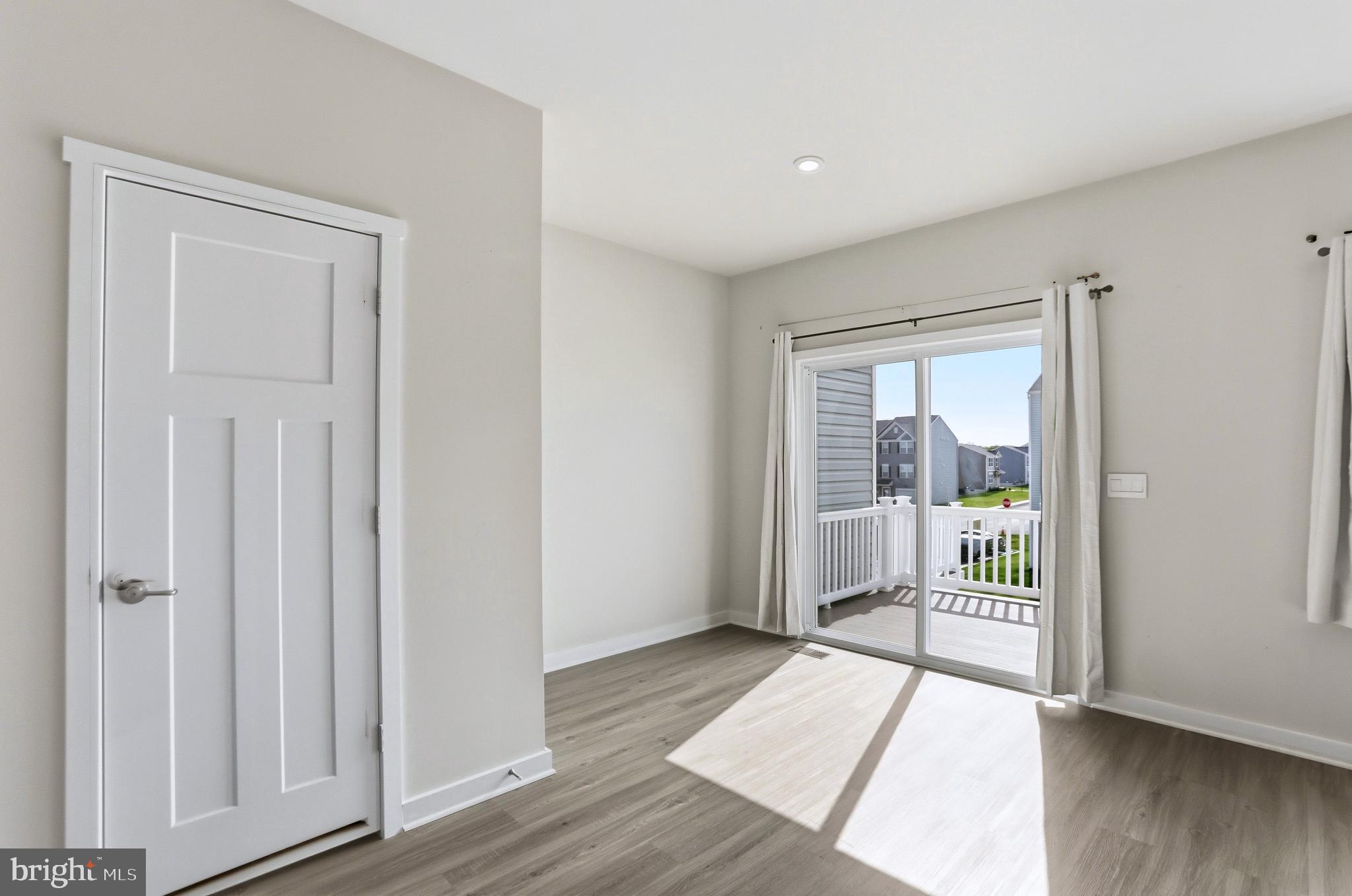 SOUTH BROOK - Residential