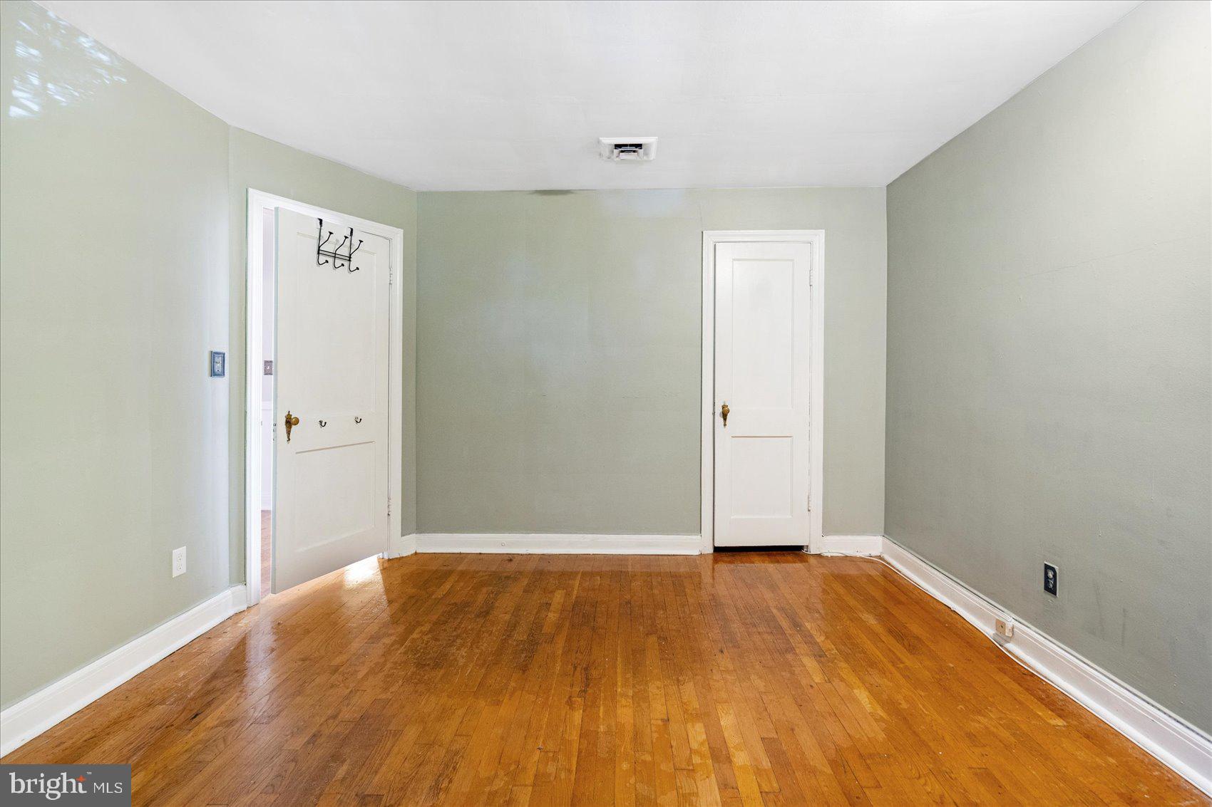 EDNOR GARDENS - LAKESIDE - Residential