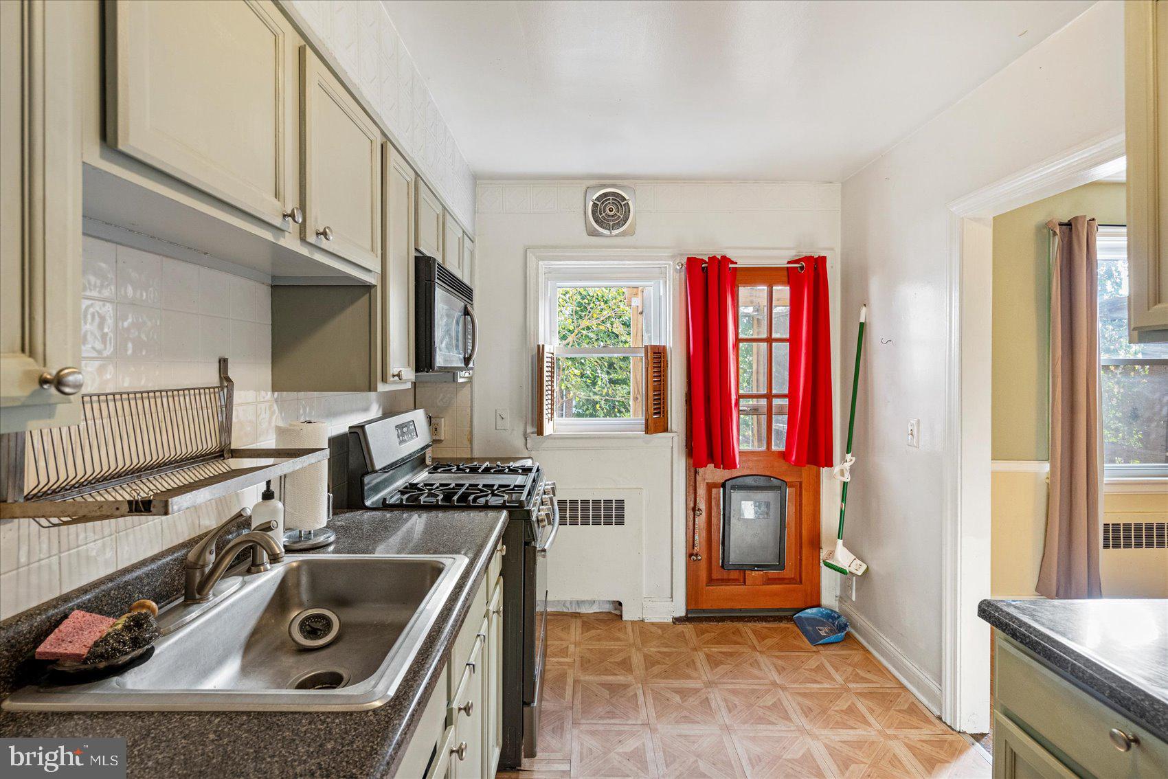 EDNOR GARDENS - LAKESIDE - Residential