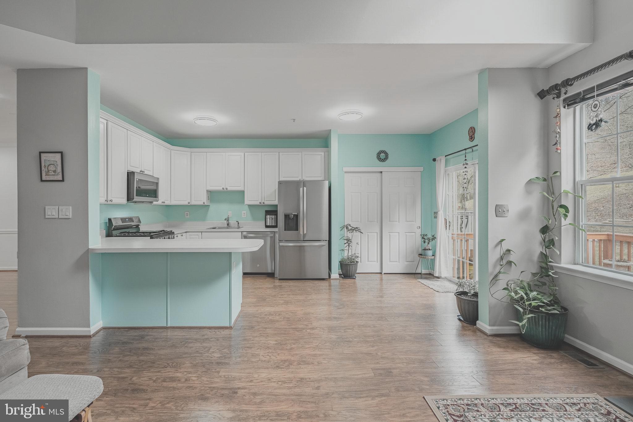 VALLEY VIEW - Residential