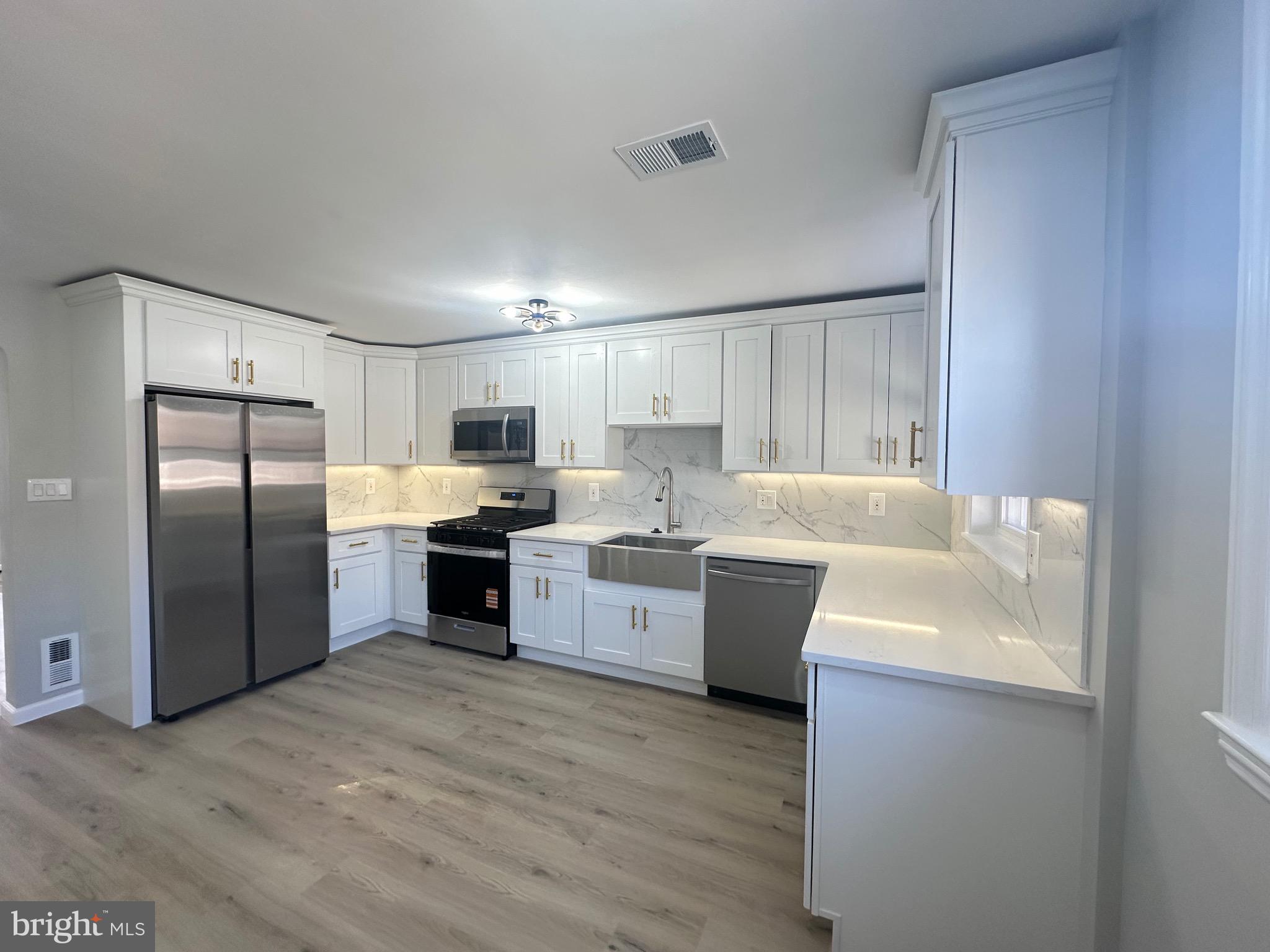 CASTOR GARDENS - Residential