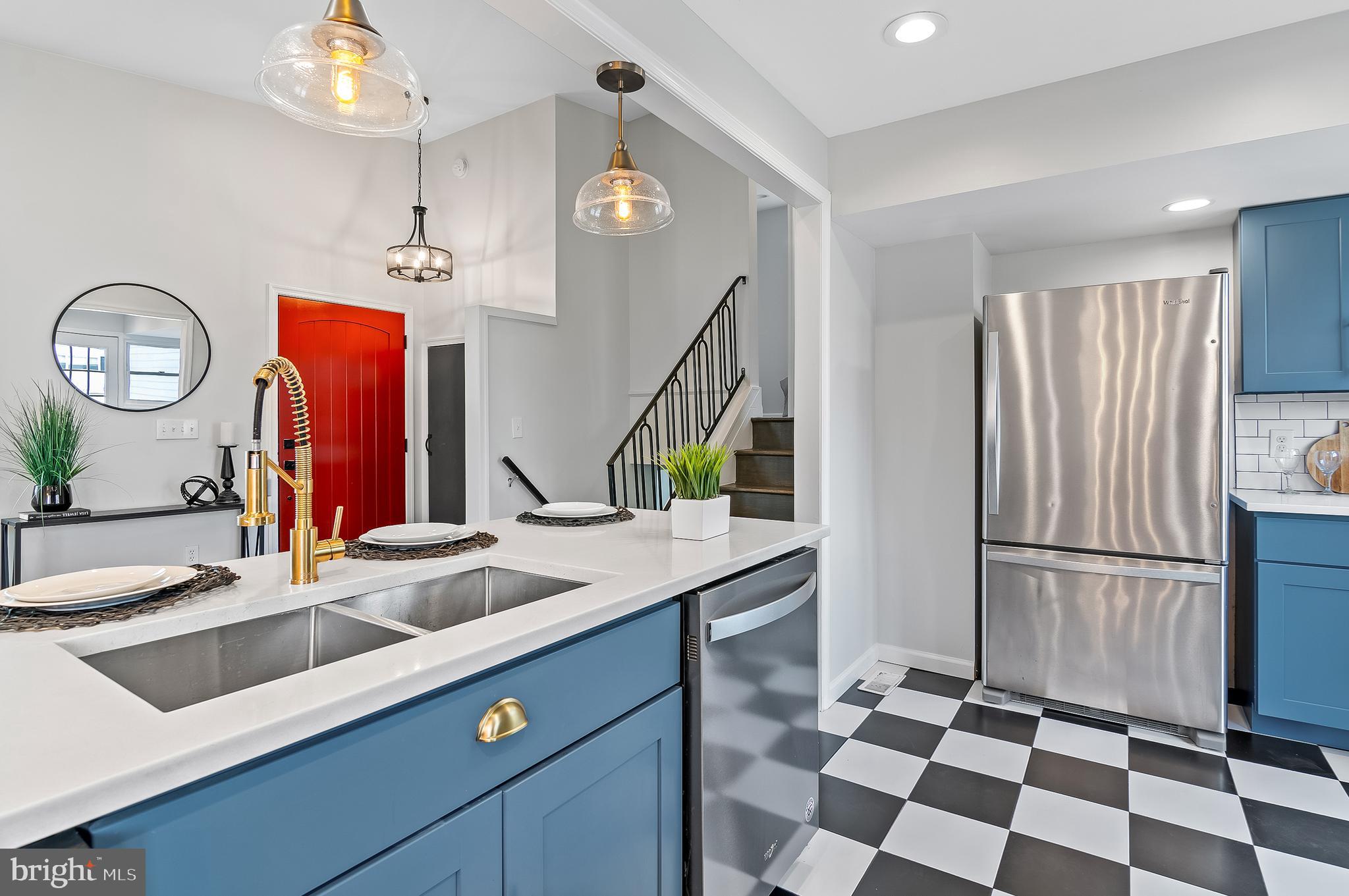 SEVEN MILE - Residential